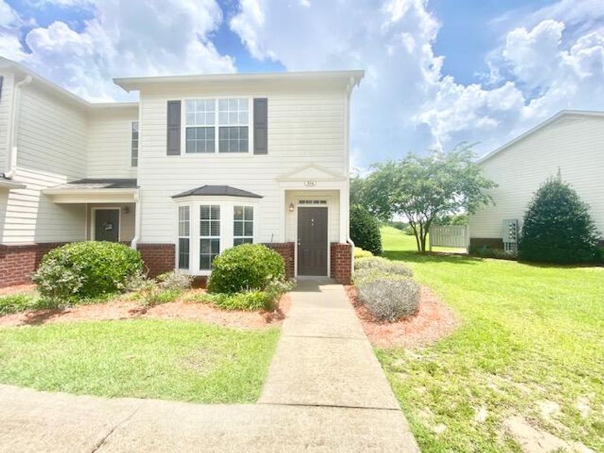 *Available Now!* This 2BR/2.5BA end unit is located in the Eagle's Landing Townhomes subdivision south of I-10 and has everything you'll need to call it home. Downstairs you will find a large living room for entertaining, a well equipped kitchen, a half bath, along with the washer/dryer. Upstairs you'll find two master bedrooms each with their own private bath. Enjoy the summers in the community pool and never have to worry about your yard as it is maintained by the homeowners association. All tenants must abide by the HOA rules. Obligo: ***Cut the Upfront Costs  Move In Without a Security Deposit!***
We've partnered with Obligo to help qualified renters save money when it matters most.

*All pets are registered via pet screening, and all assistance animals are verified through the same screening process.**

**Carpet cleaning (if applicable) & Admin Fee charged **

Tenant to verify all data. Please contact Sound Choice Real Estate to schedule a showing- 850-389-8533.

***Approval is based on several factors as follows***
- Rental History and Verification
- Employment History and Verification
- Credit History
- Criminal Background & Terrorist Database Check
- Pet Verification