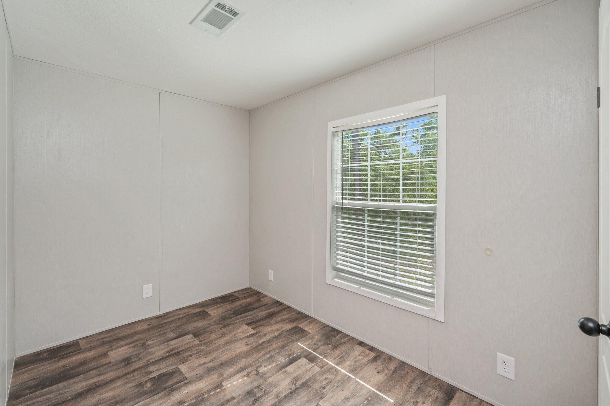 OAKWOOD HILLS UNIT 1 - Residential