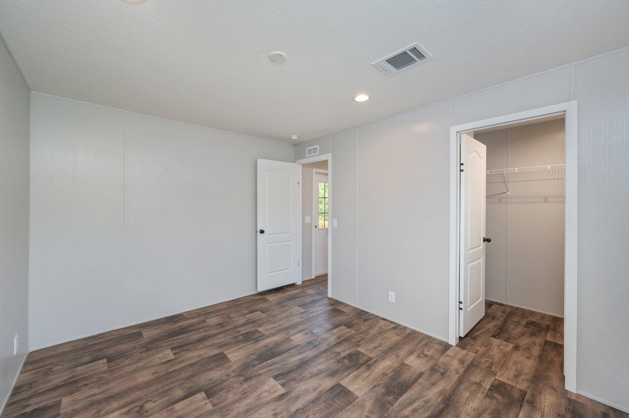 OAKWOOD HILLS UNIT 1 - Residential