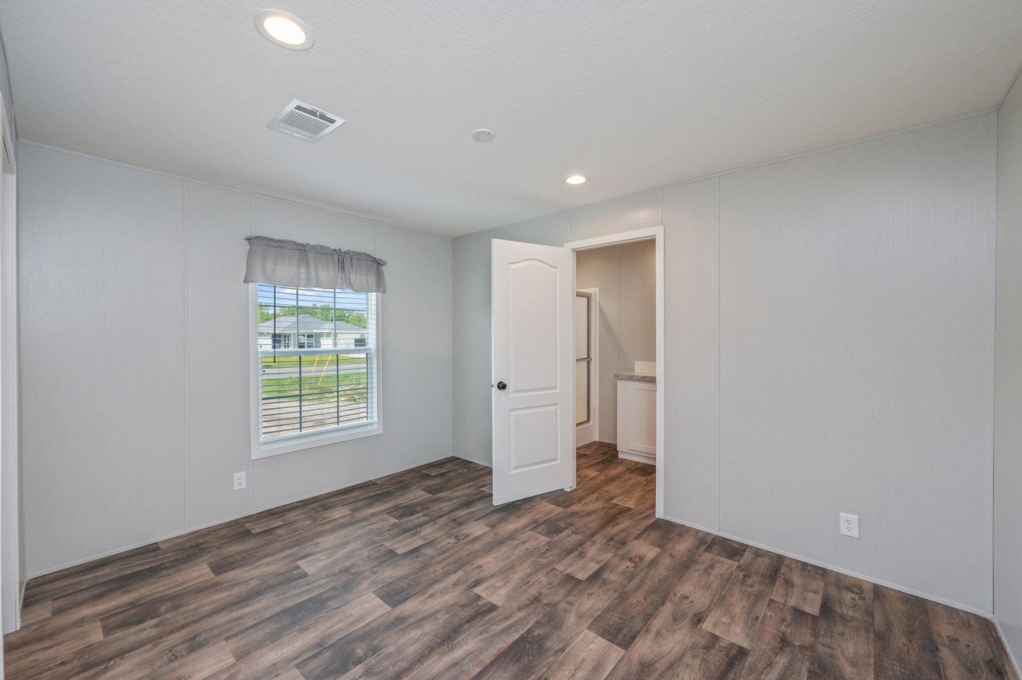 OAKWOOD HILLS UNIT 1 - Residential