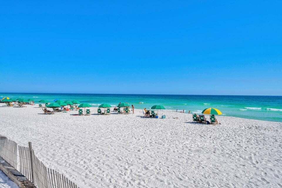 ISLANDER CONDO PH 1 - Residential