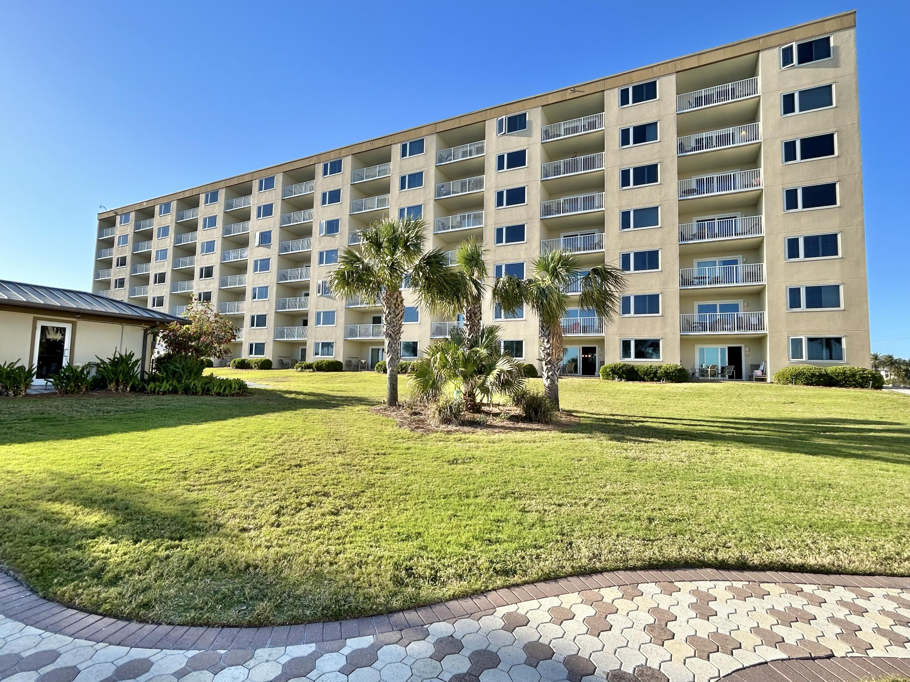ISLANDER CONDO PH 1 - Residential