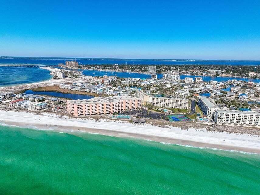 ISLANDER CONDO PH 1 - Residential