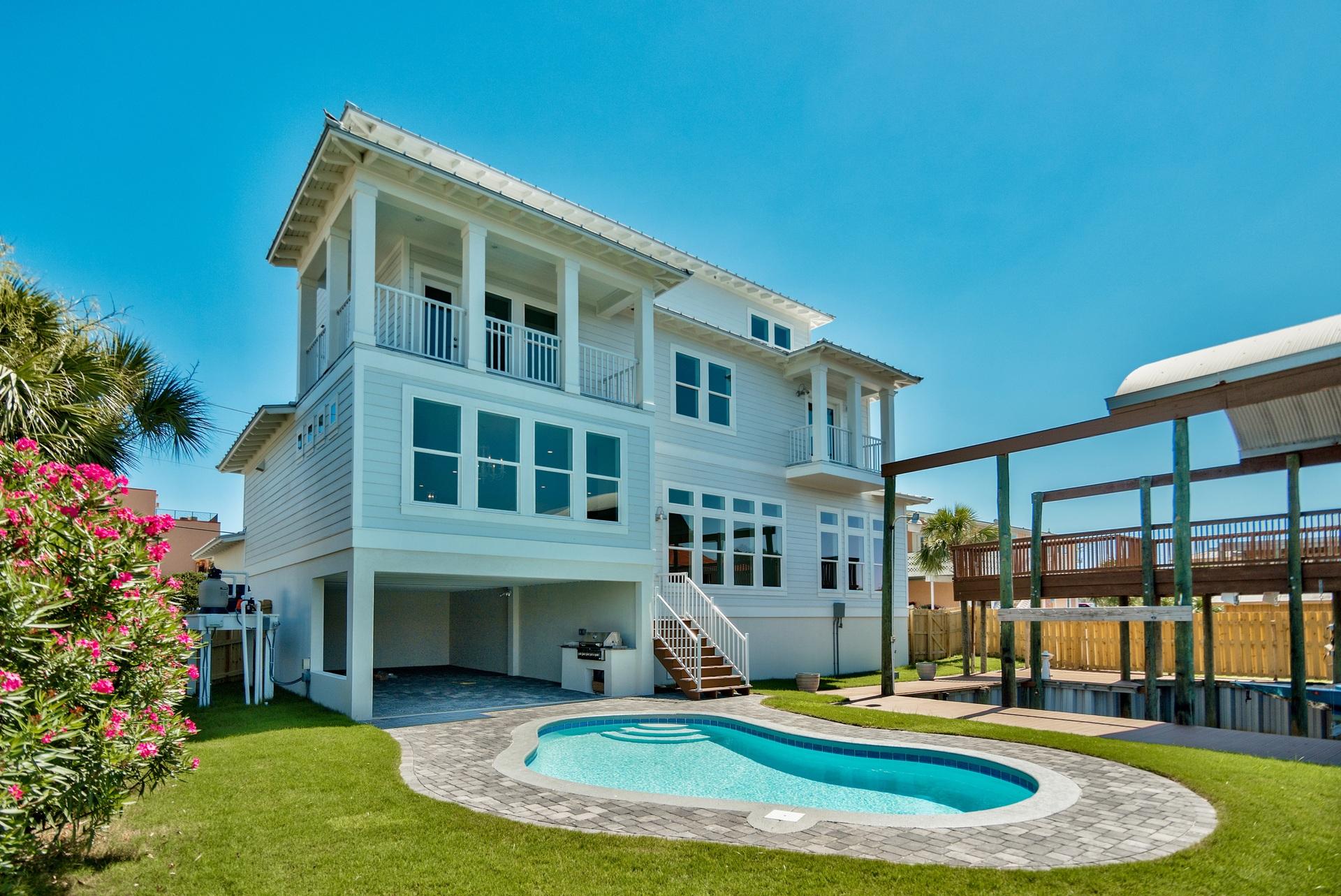 HOLIDAY ISLE - Residential