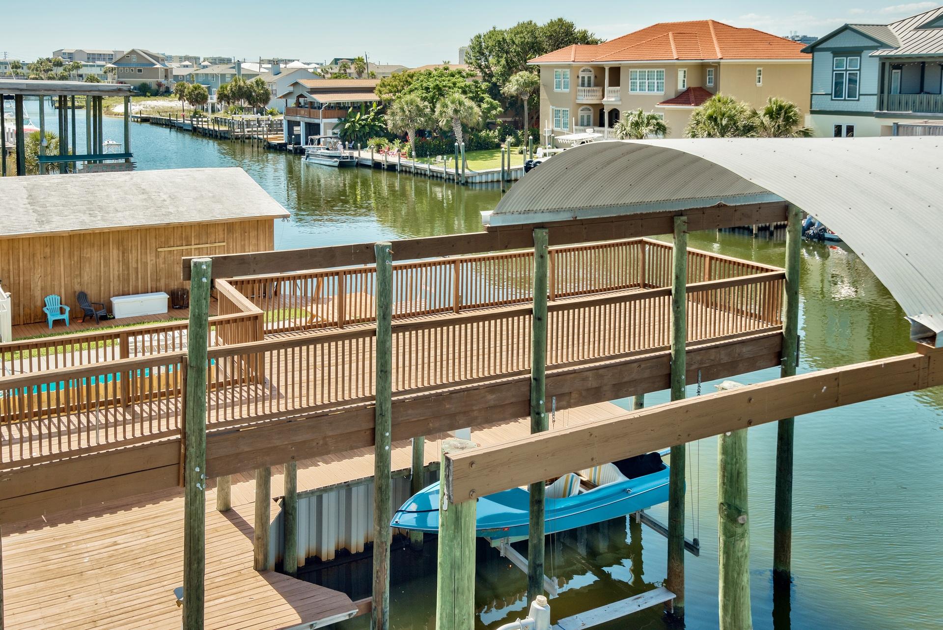 HOLIDAY ISLE - Residential