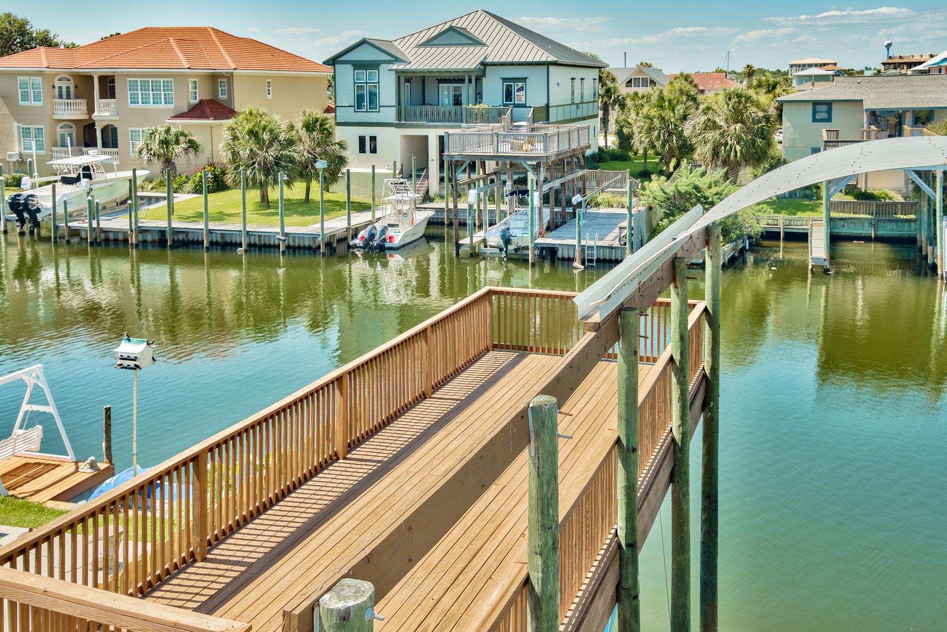 HOLIDAY ISLE - Residential
