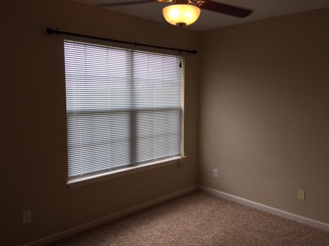 ARBOR LAKE PHASE 1 - Residential Lease