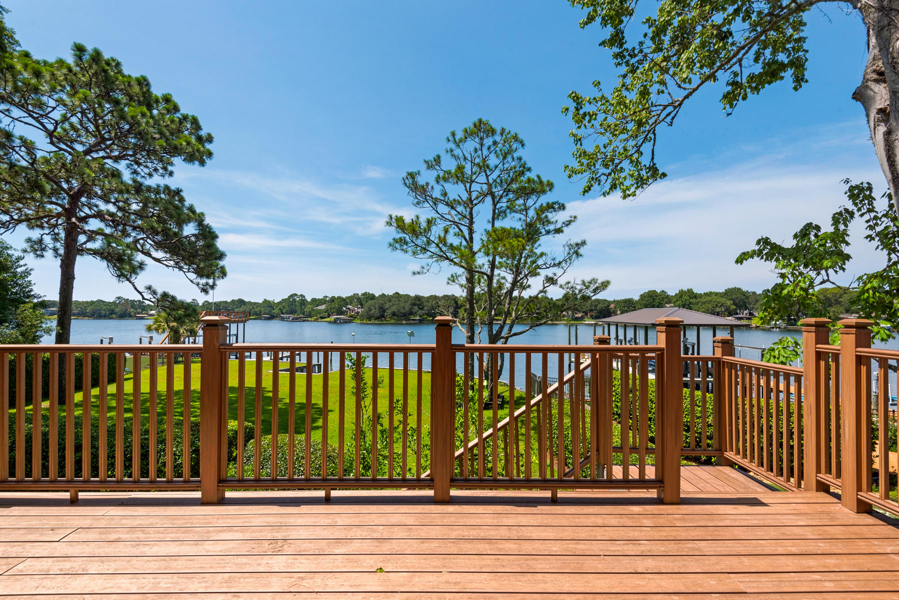 BAYOU VISTA - Residential