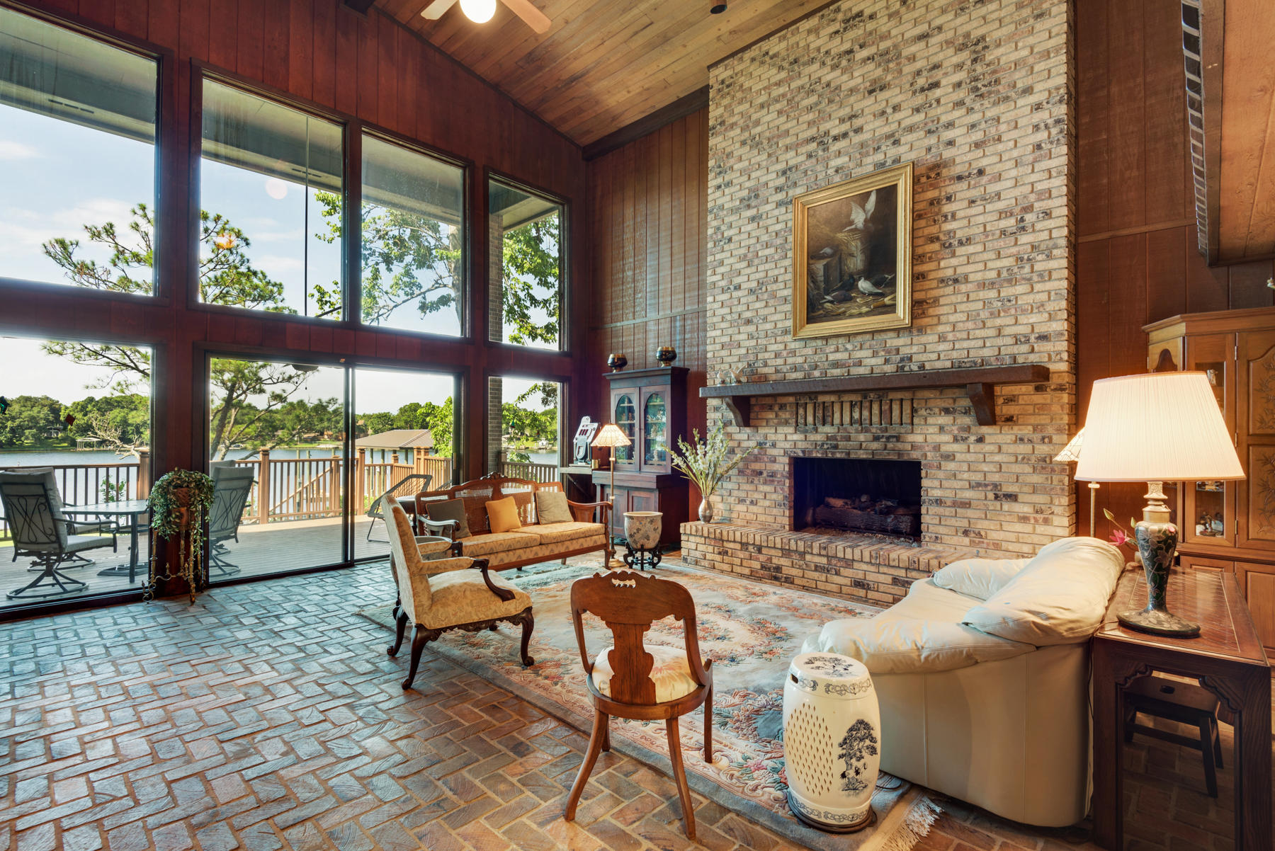 BAYOU VISTA - Residential