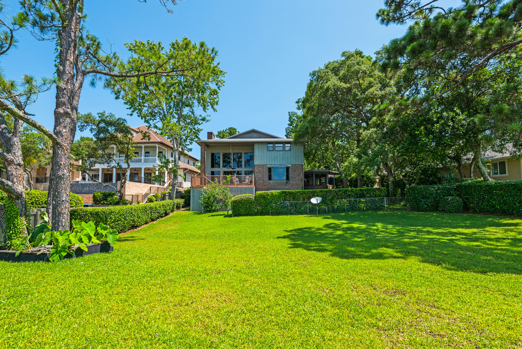 BAYOU VISTA - Residential