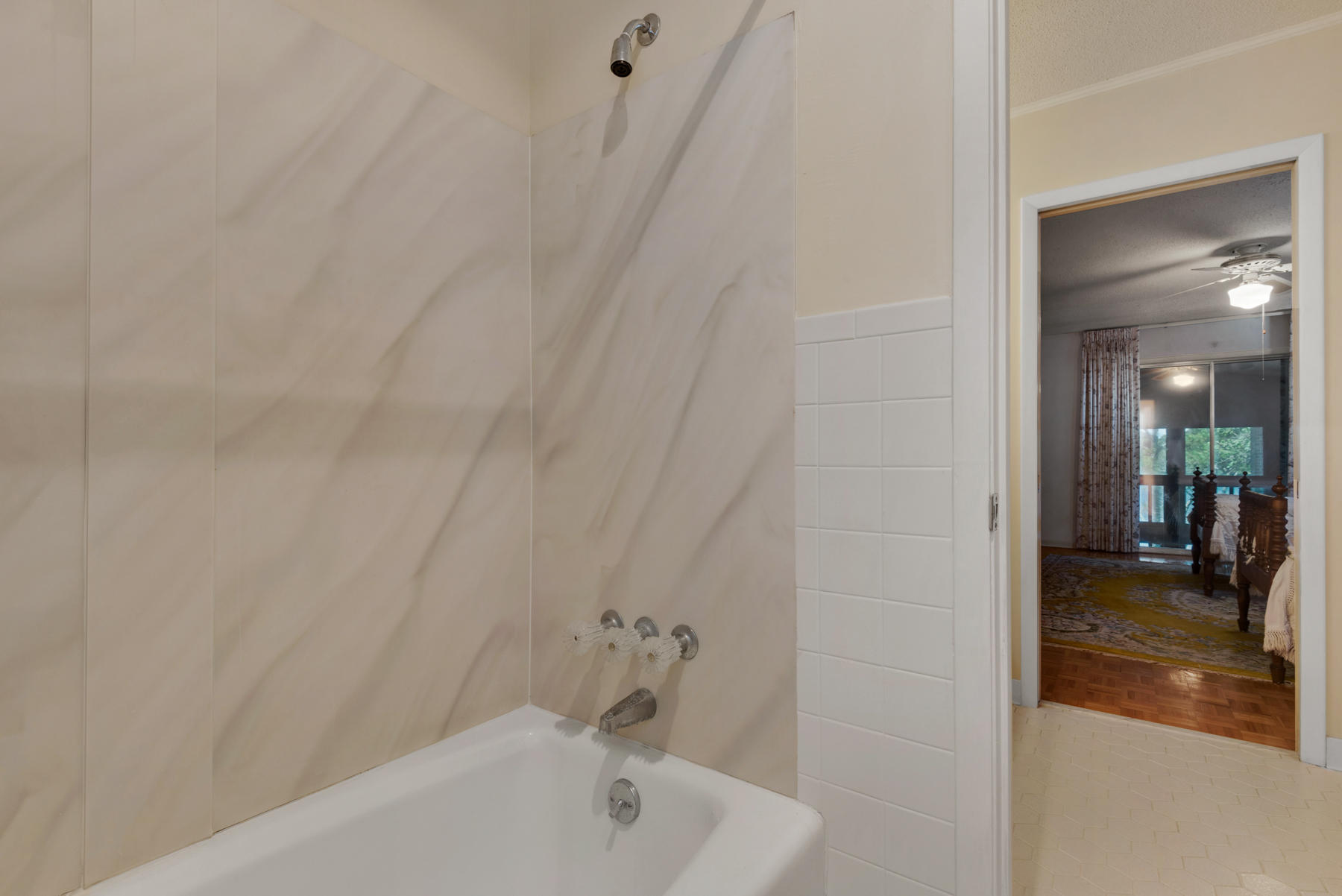 BAYOU VISTA - Residential