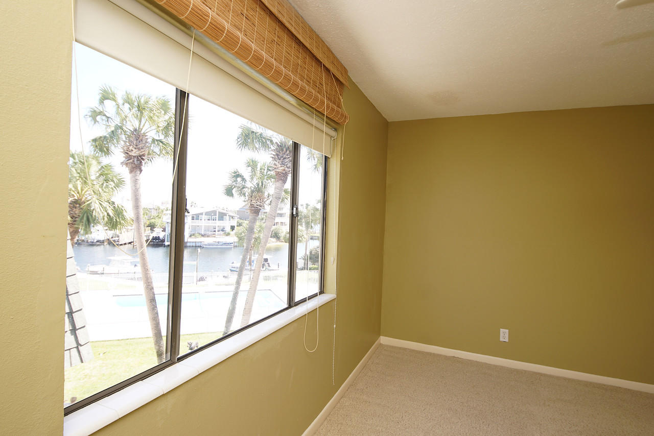 ISLA BLANCA T/H - Residential