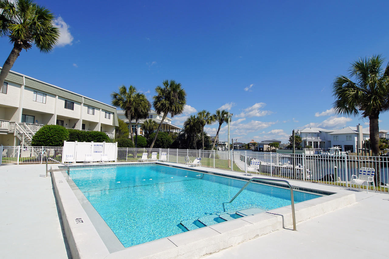 ISLA BLANCA T/H - Residential