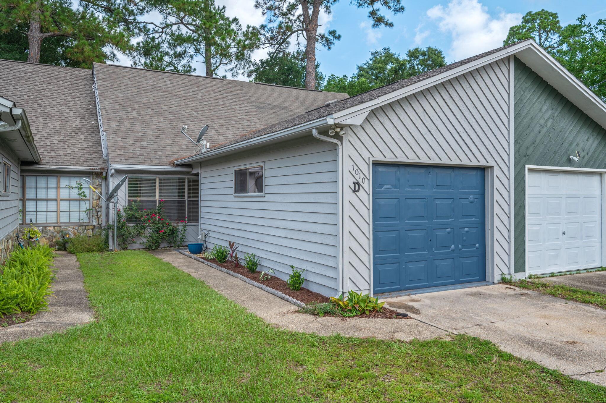 LONGLEAF HEIGHTS - Residential Lease