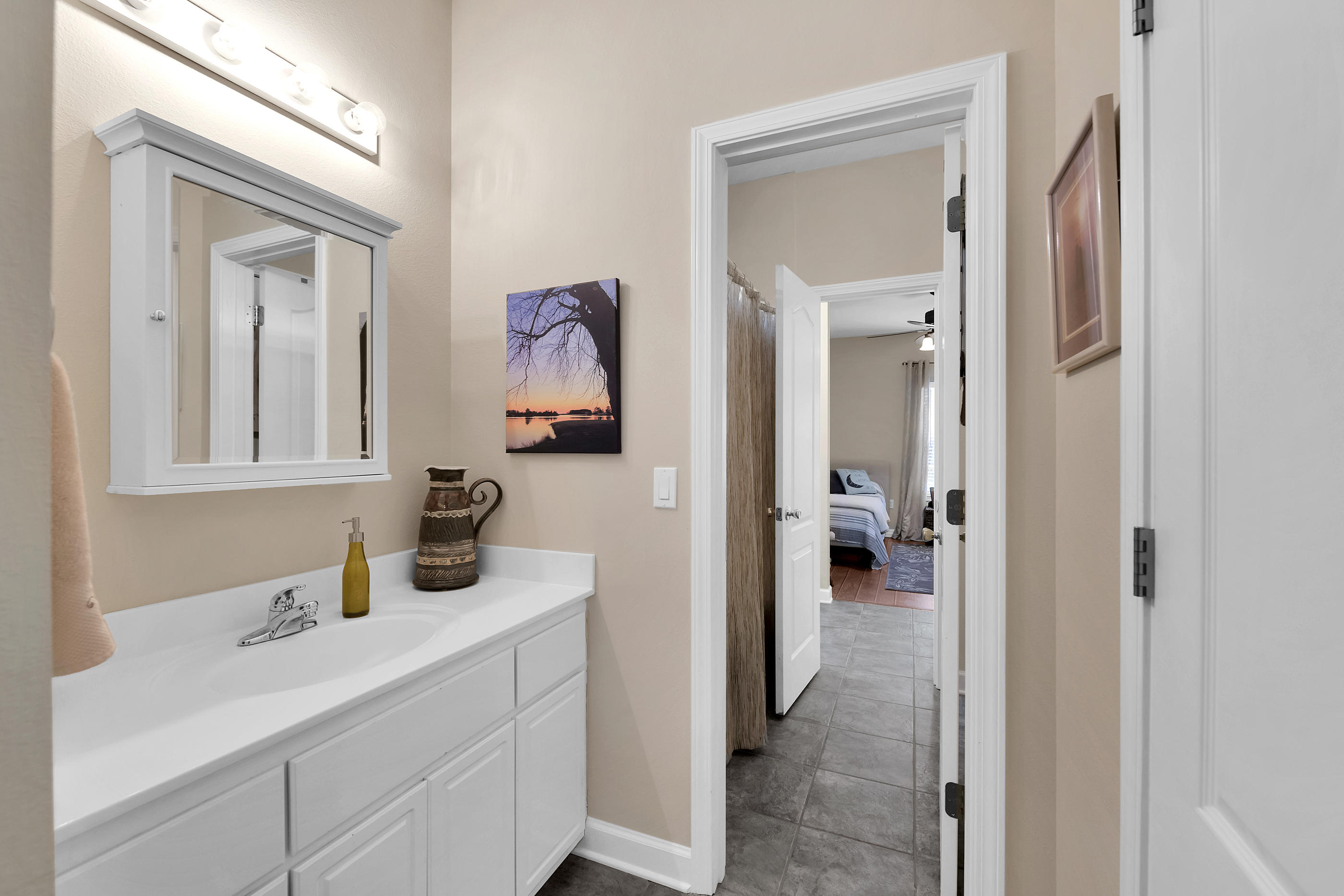 COUNTRY CLUB ESTATES 1ST ADDN - Residential