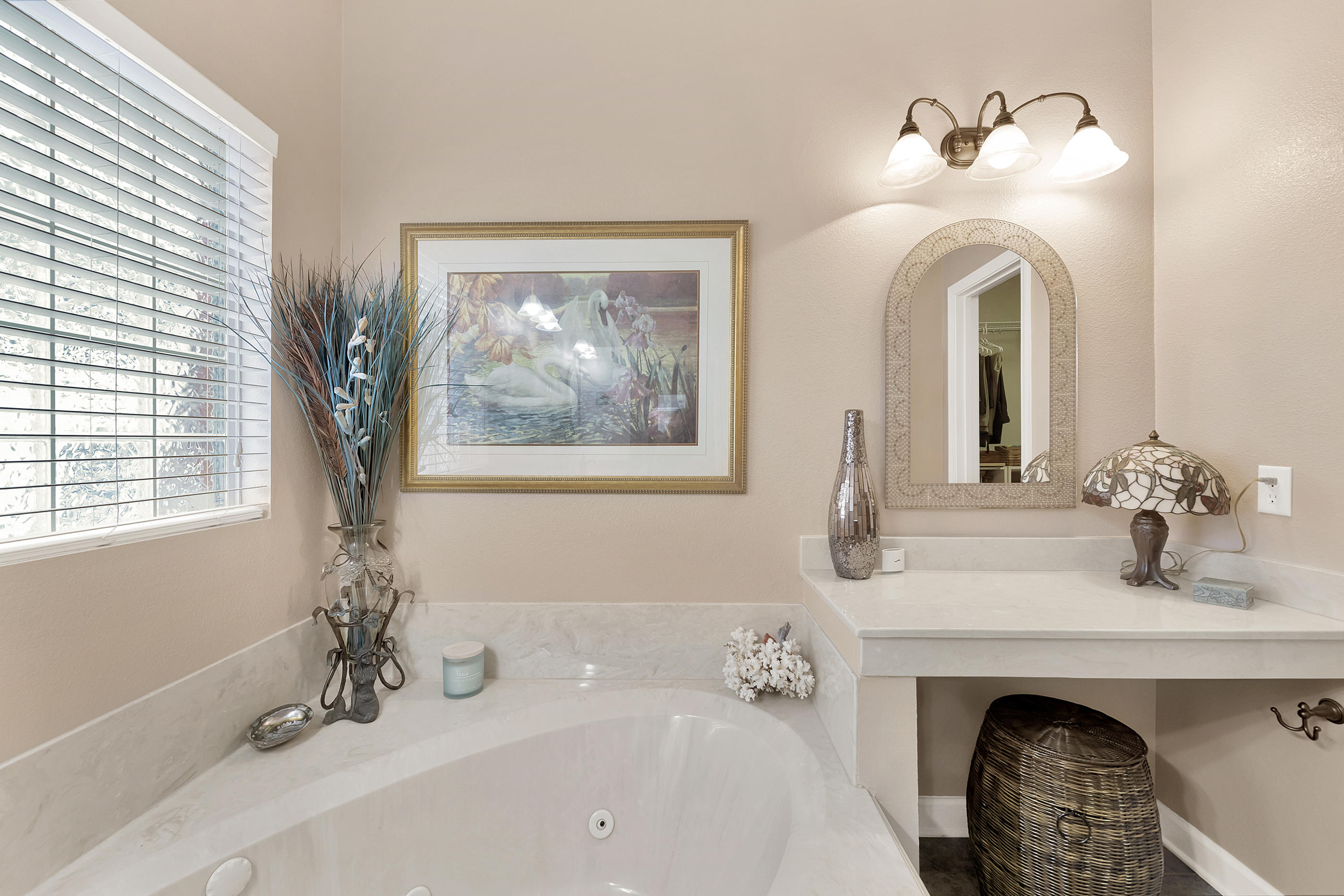 COUNTRY CLUB ESTATES 1ST ADDN - Residential