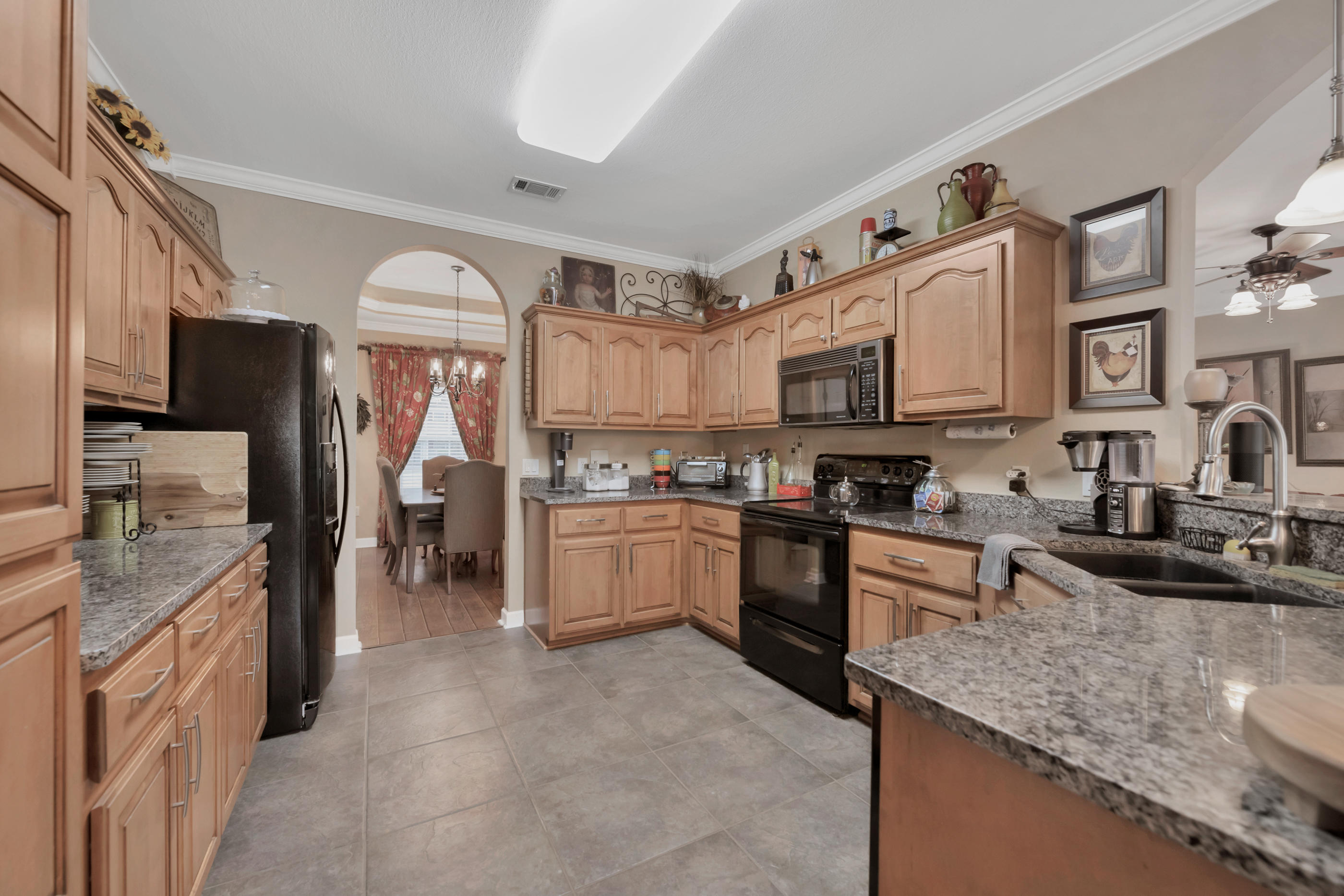 COUNTRY CLUB ESTATES 1ST ADDN - Residential