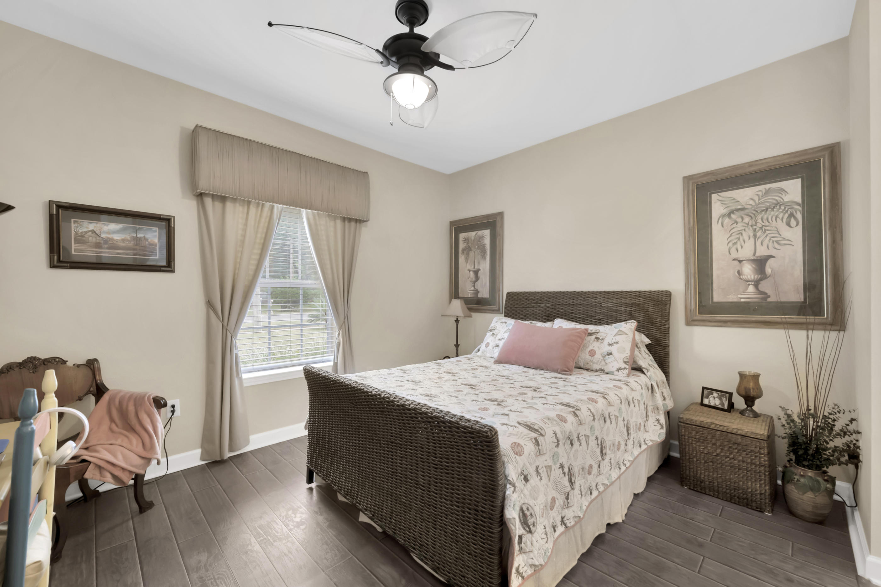 COUNTRY CLUB ESTATES 1ST ADDN - Residential