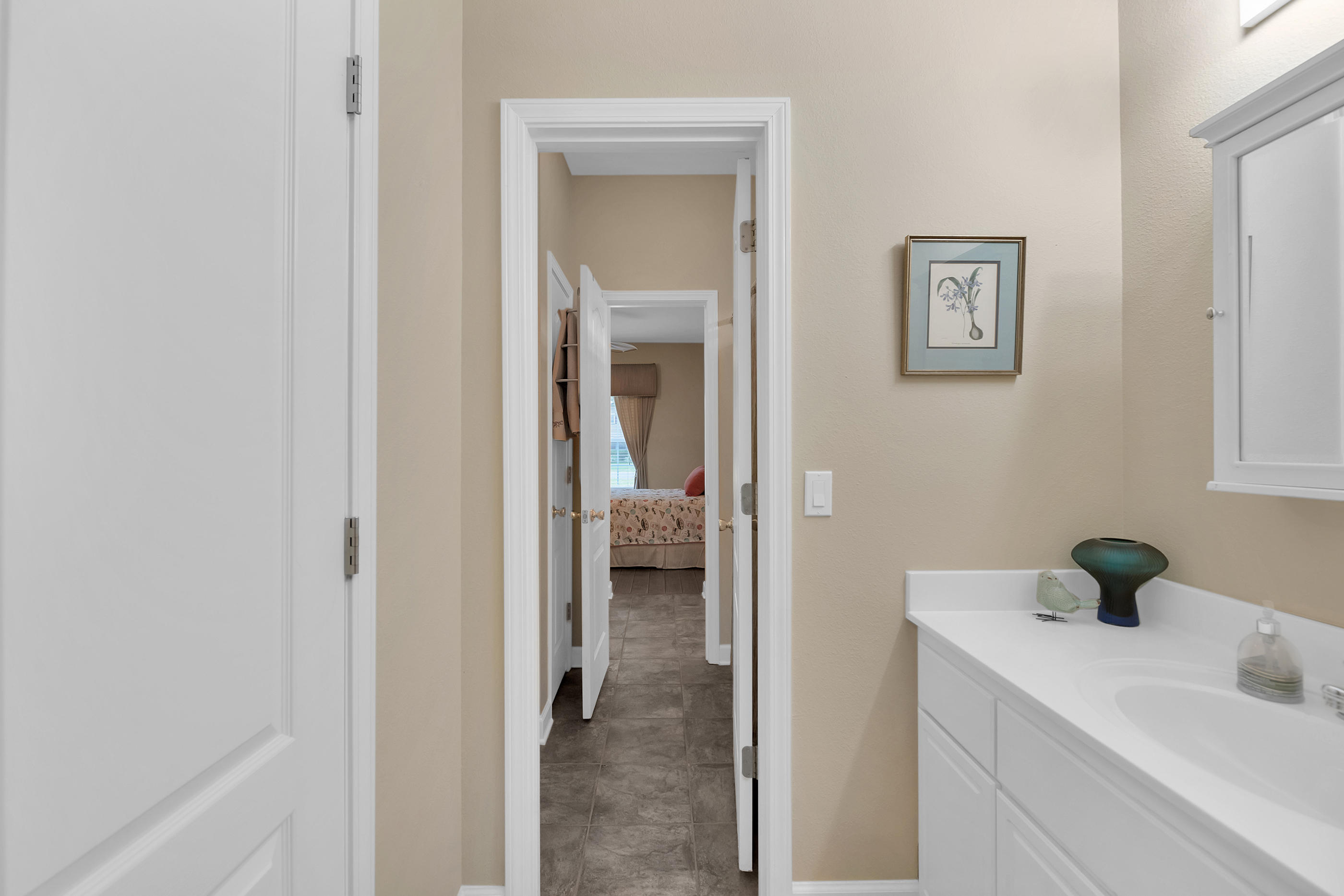 COUNTRY CLUB ESTATES 1ST ADDN - Residential