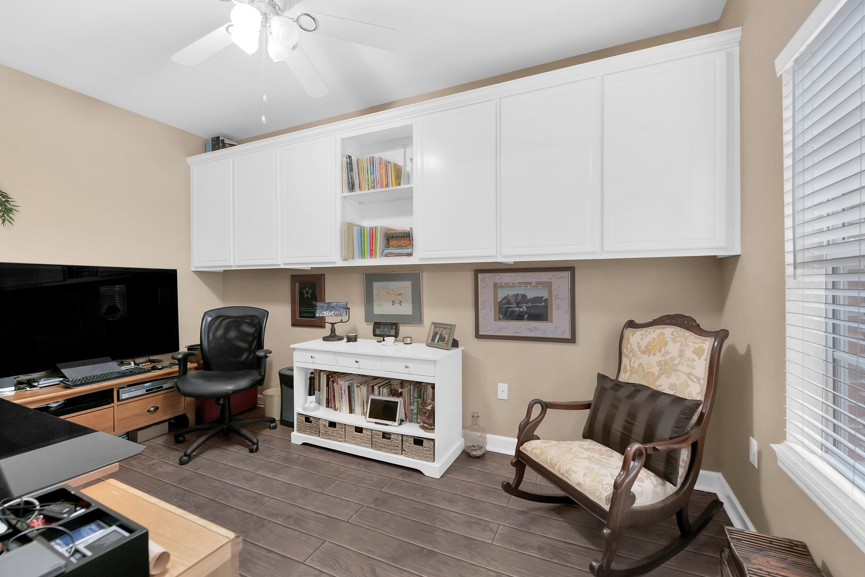 COUNTRY CLUB ESTATES 1ST ADDN - Residential