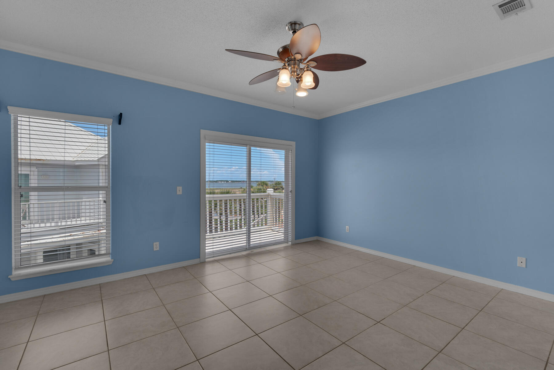 SUMMER PLACE - Residential