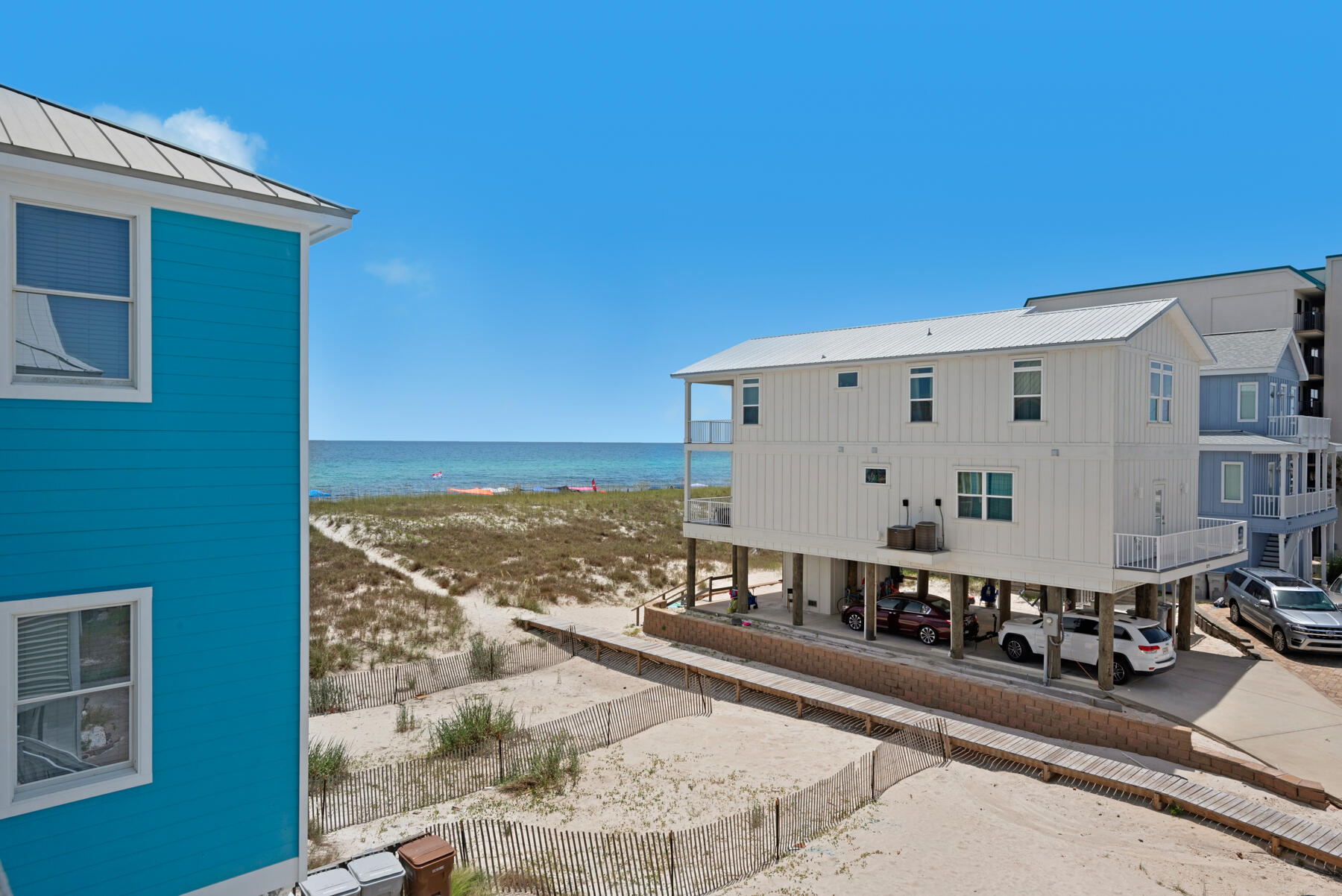 SUMMER PLACE - Residential