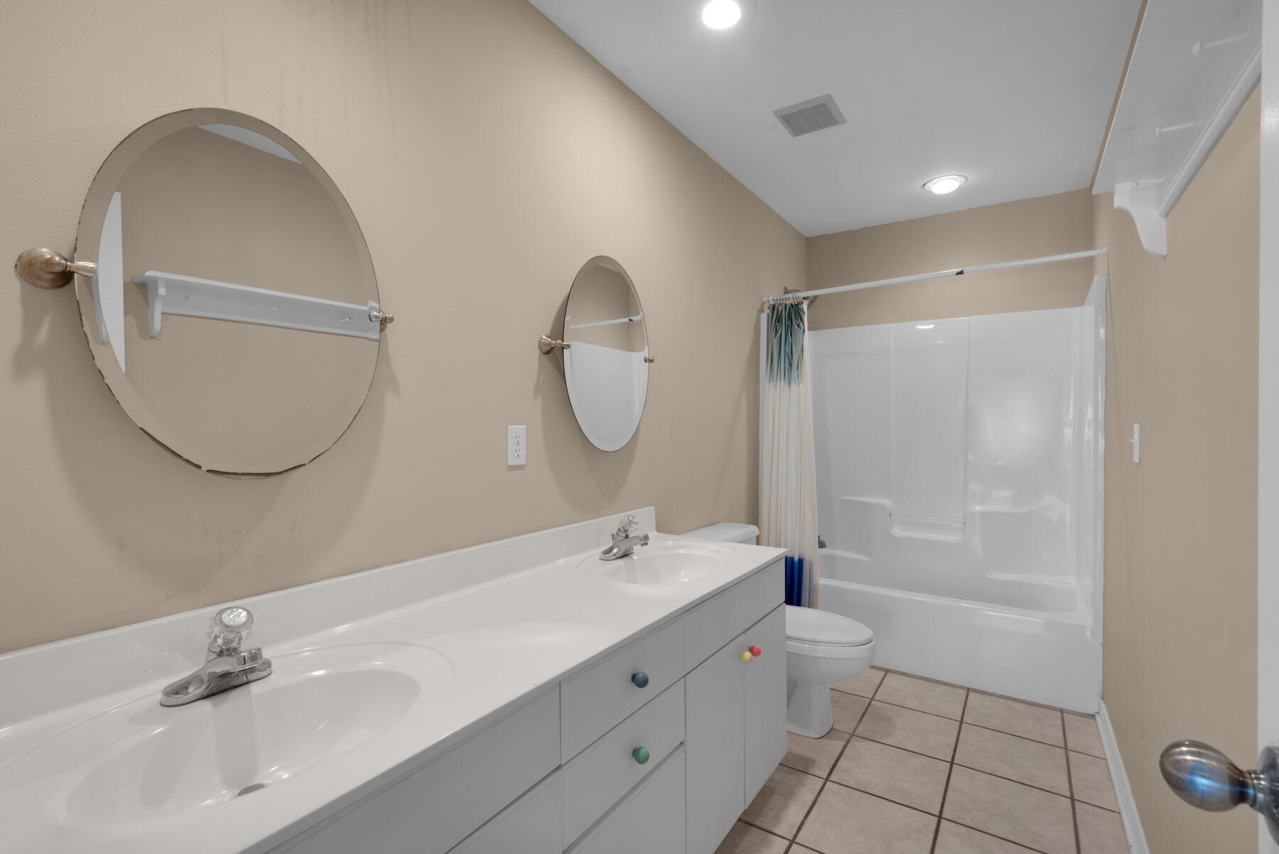 SUMMER PLACE - Residential