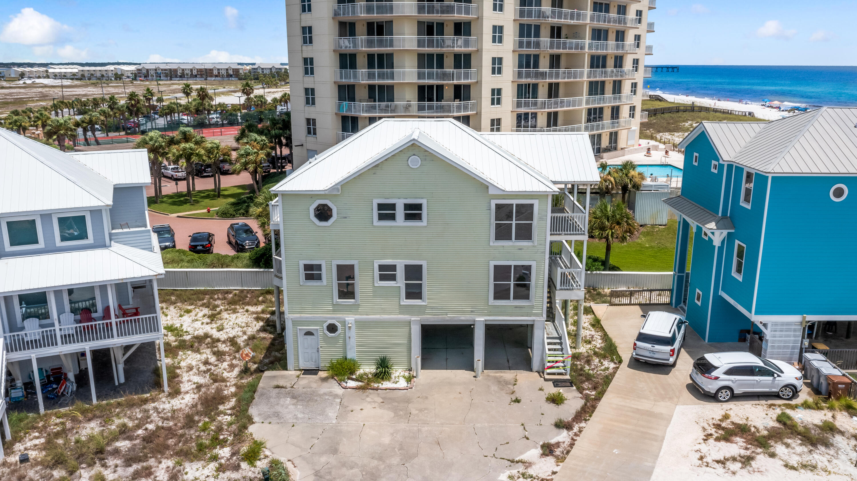 SUMMER PLACE - Residential