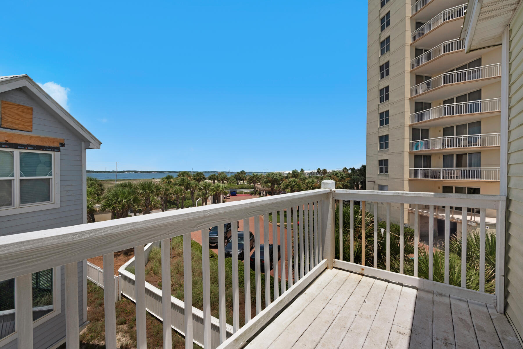 SUMMER PLACE - Residential