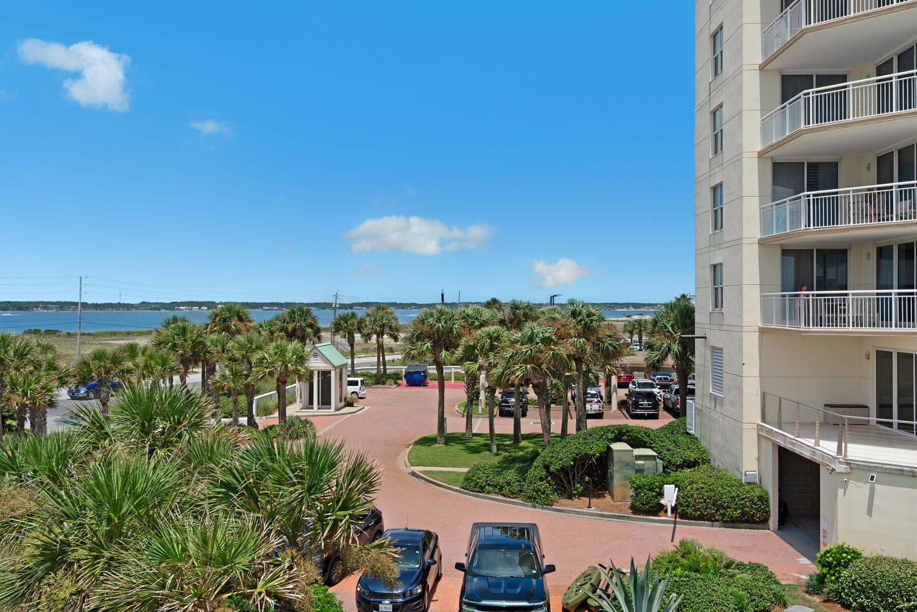 SUMMER PLACE - Residential