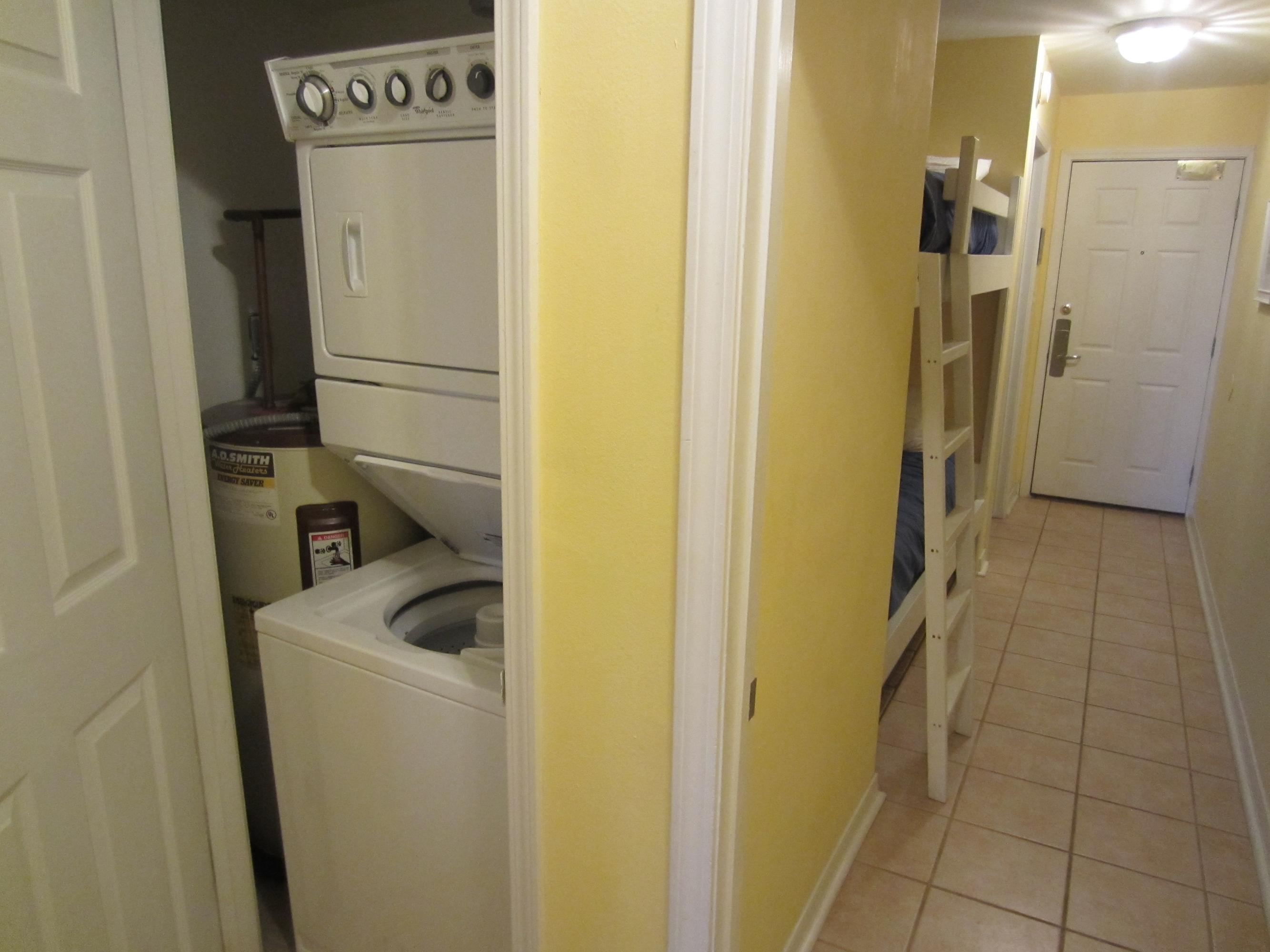 MARAVILLA CONDO 1 - Residential