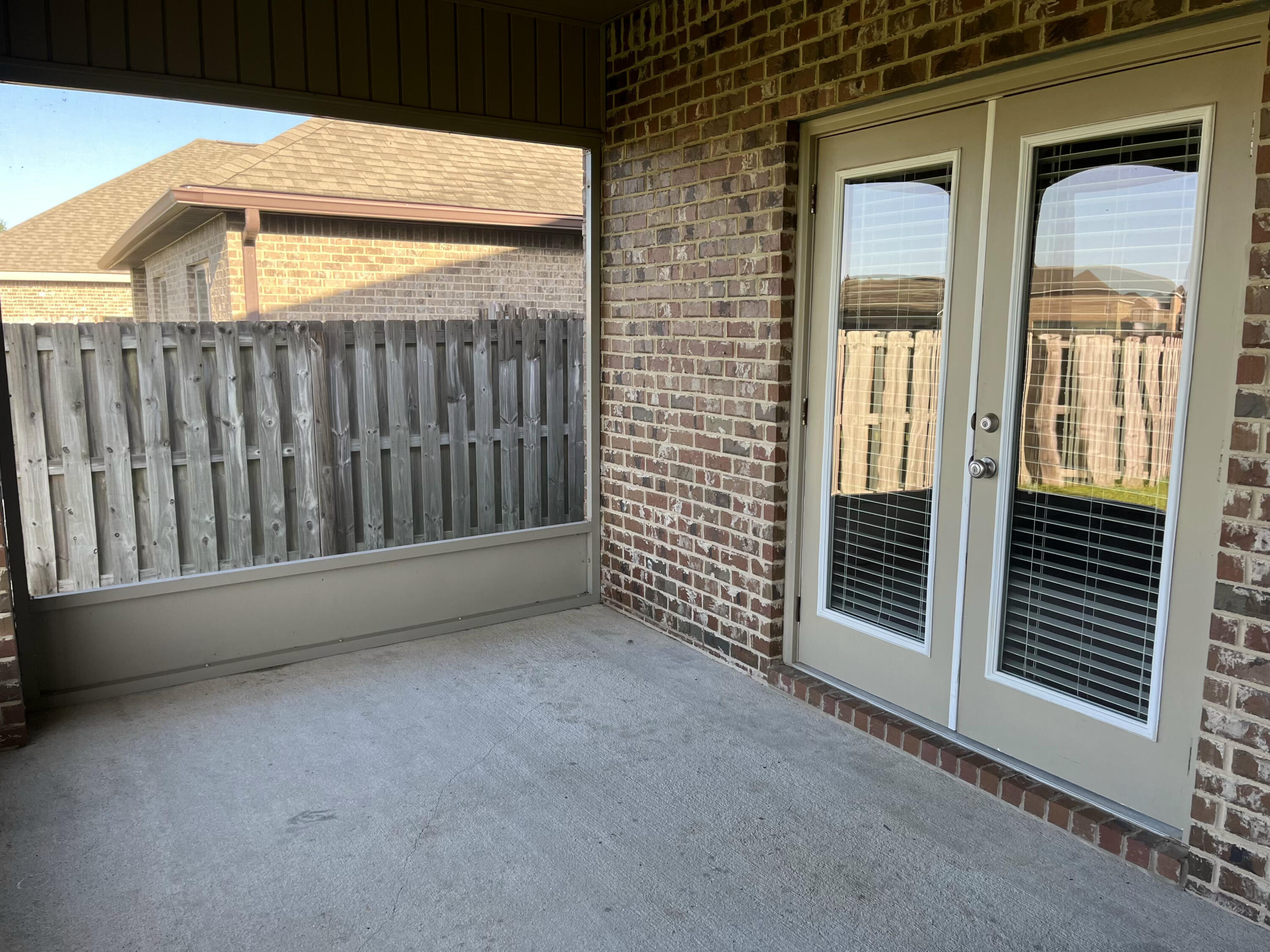 REDSTONE ESTATES - Residential Lease