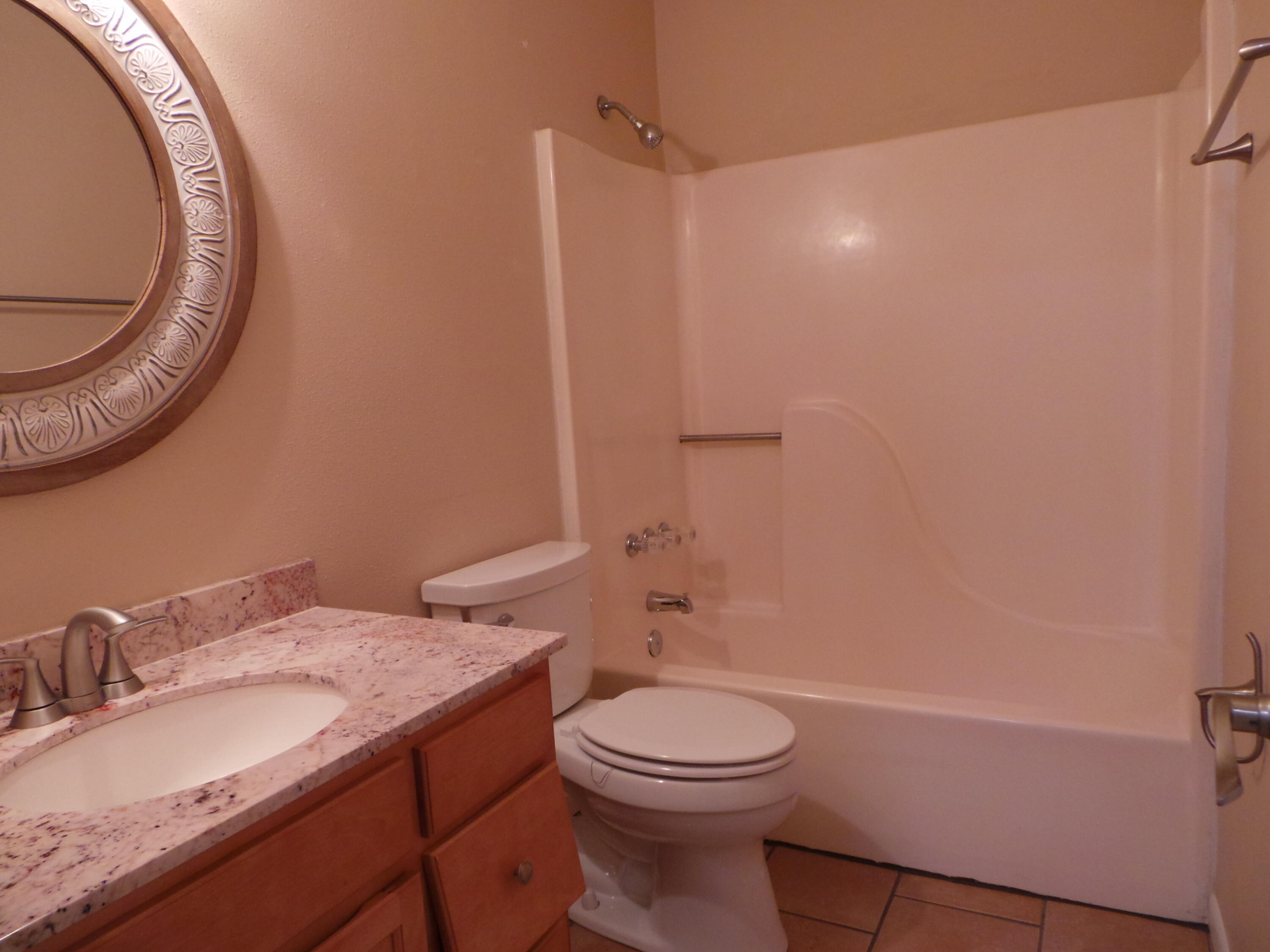 BAY BREEZE - Residential Lease