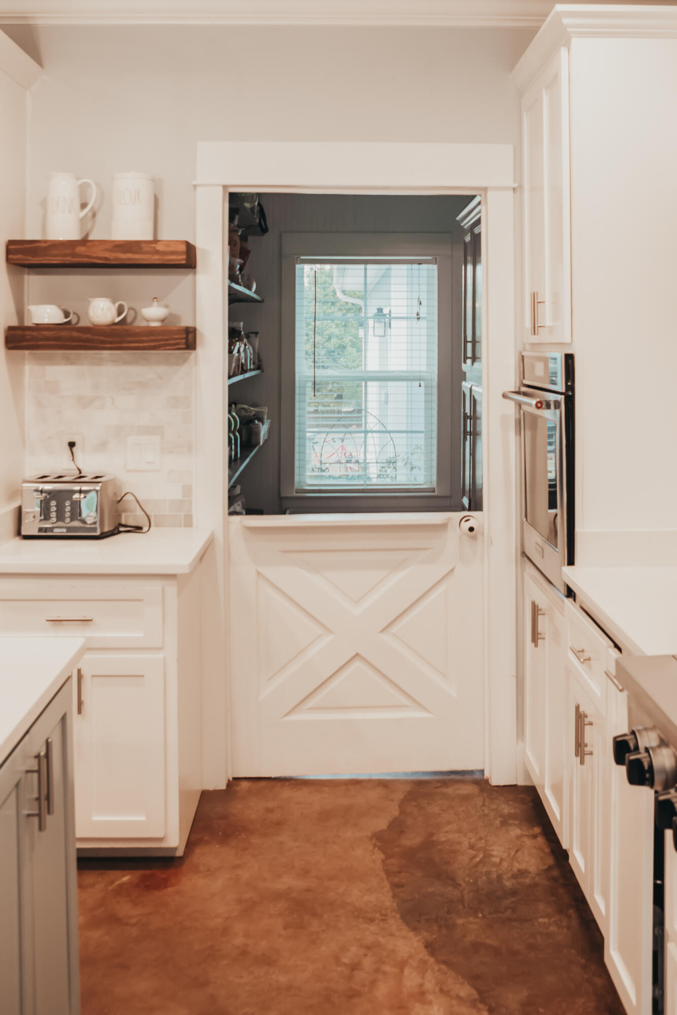 HICKORY SHORES - Residential Lease
