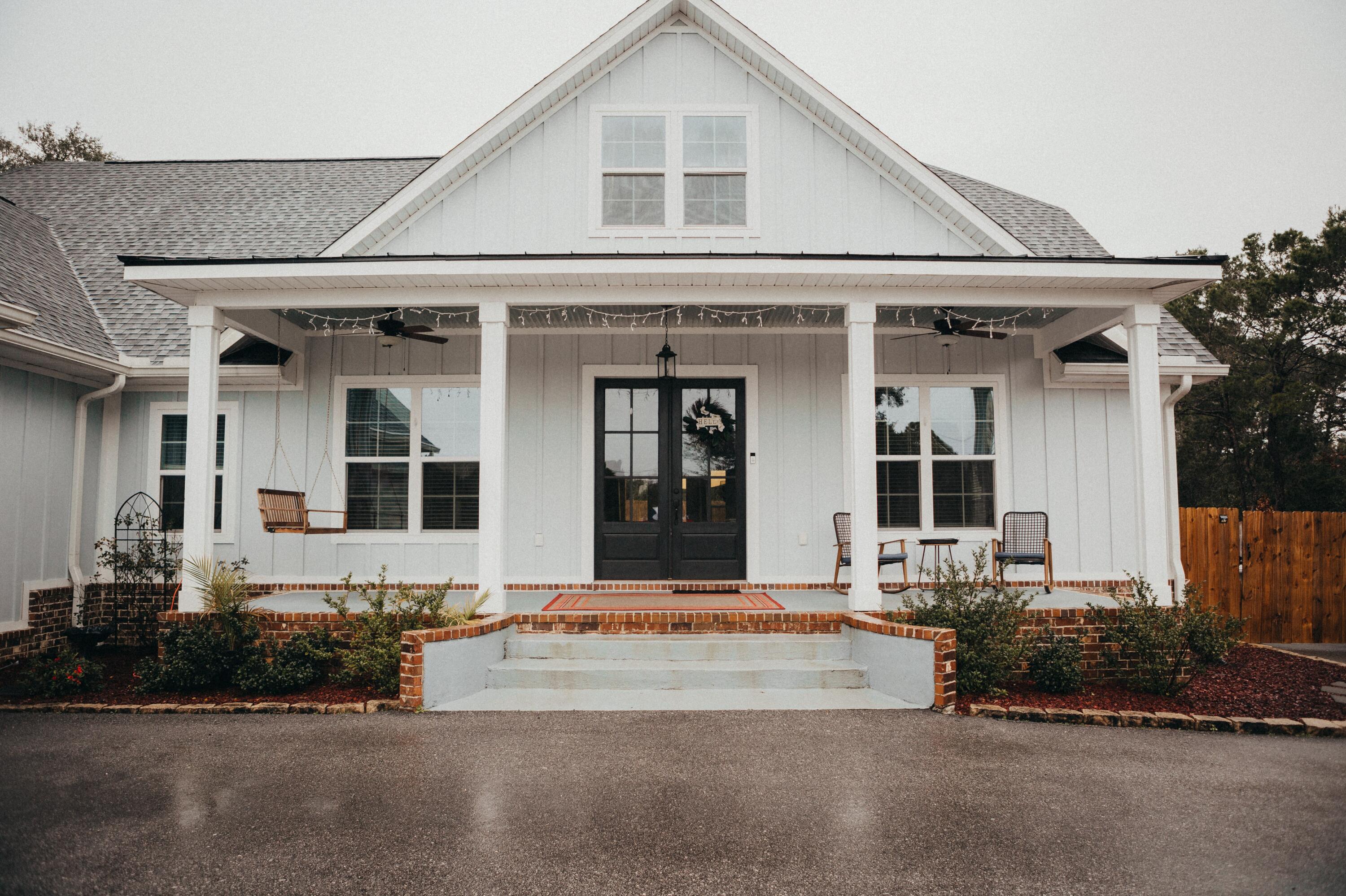 HICKORY SHORES - Residential Lease