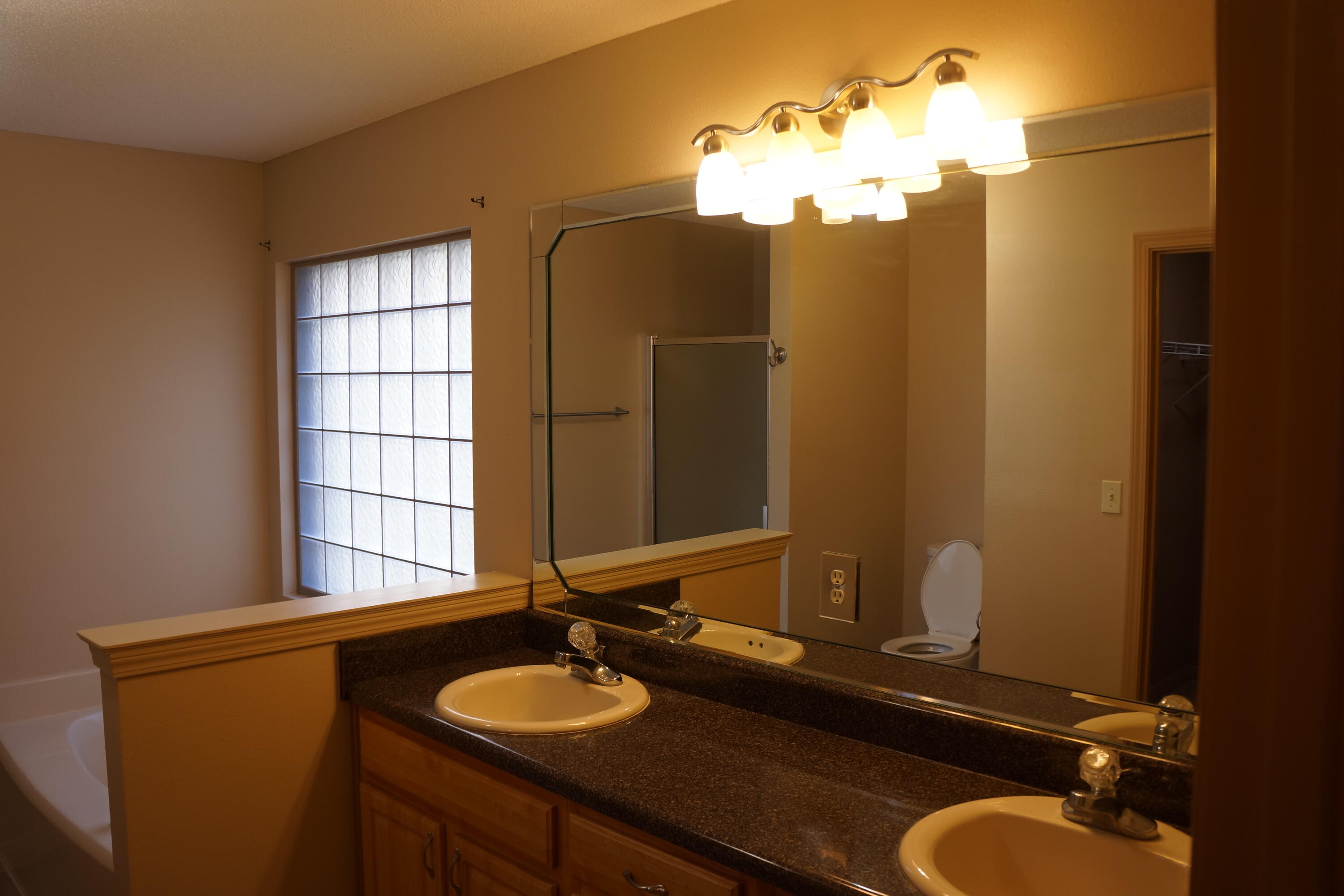 SPRING HOLLOW ESTATES - Residential