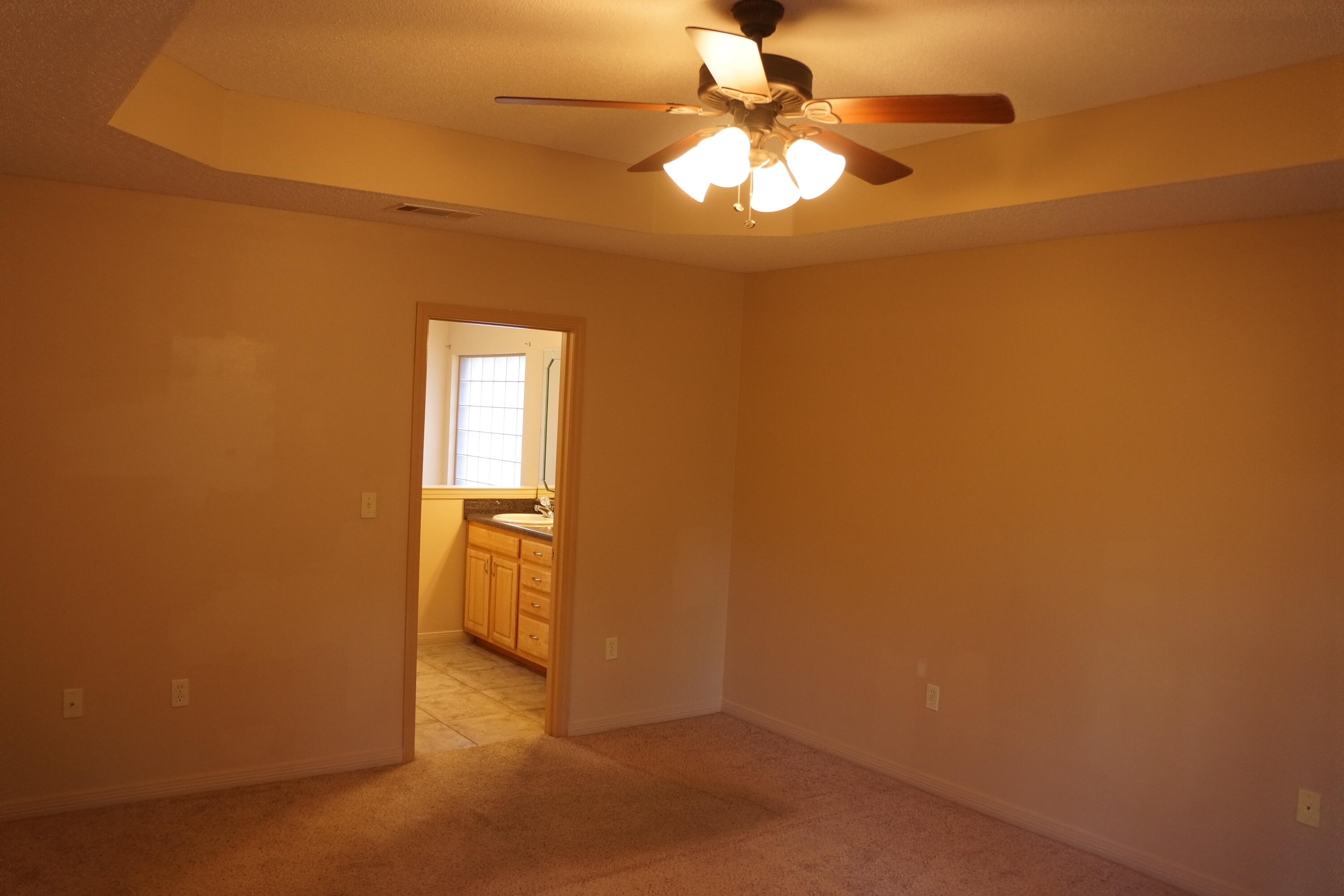 SPRING HOLLOW ESTATES - Residential