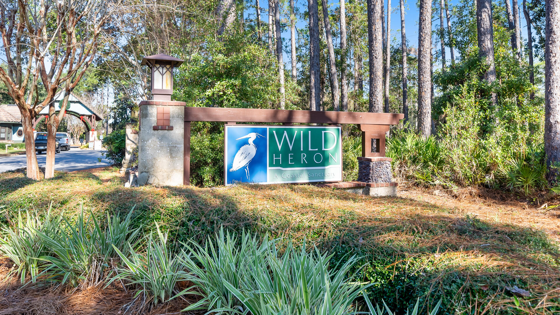 WILD HERON LAKESIDE LODGE - Residential