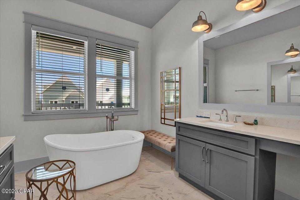 BEL AIR - Residential