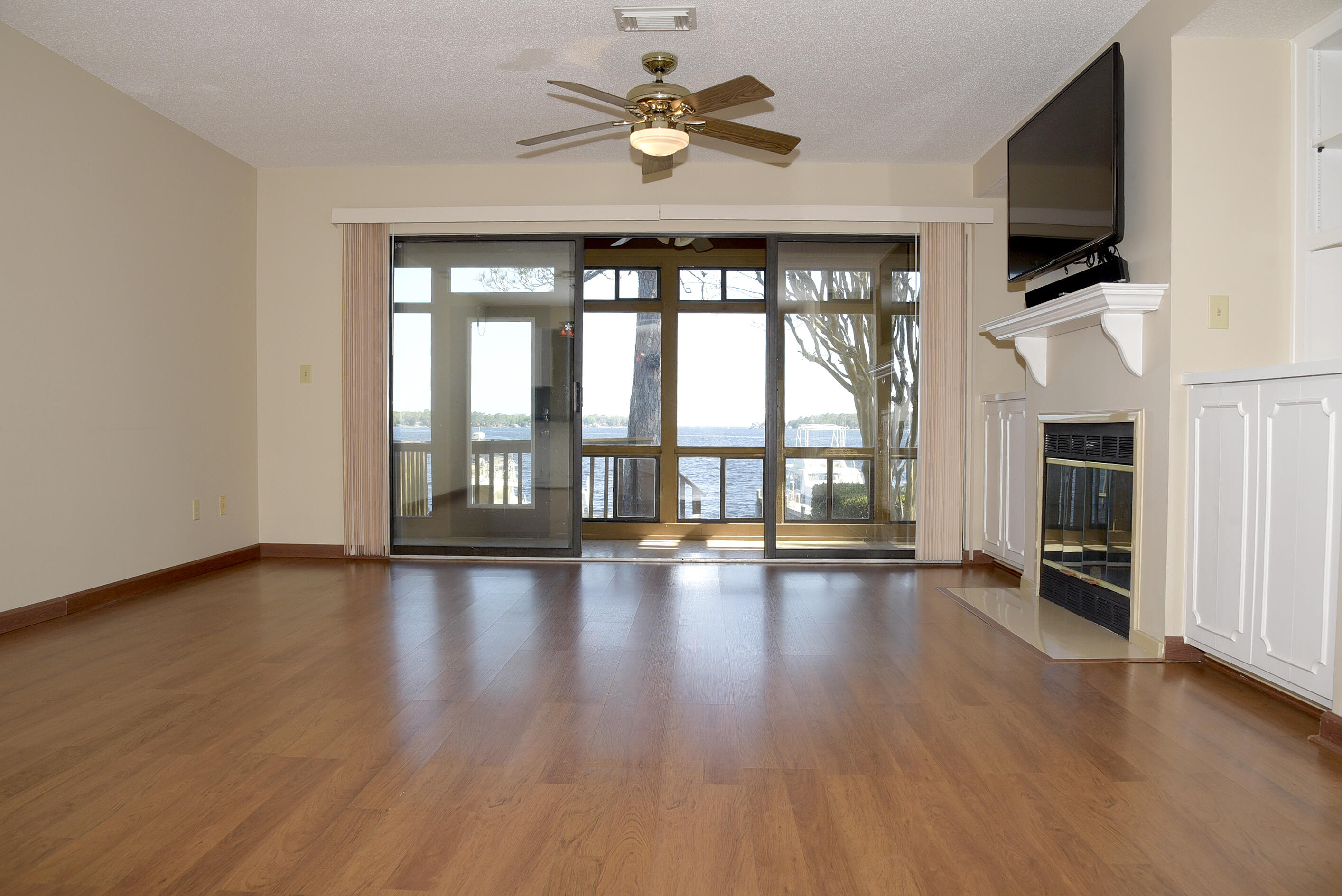 WATER OAKS 4 T/H - Residential Lease