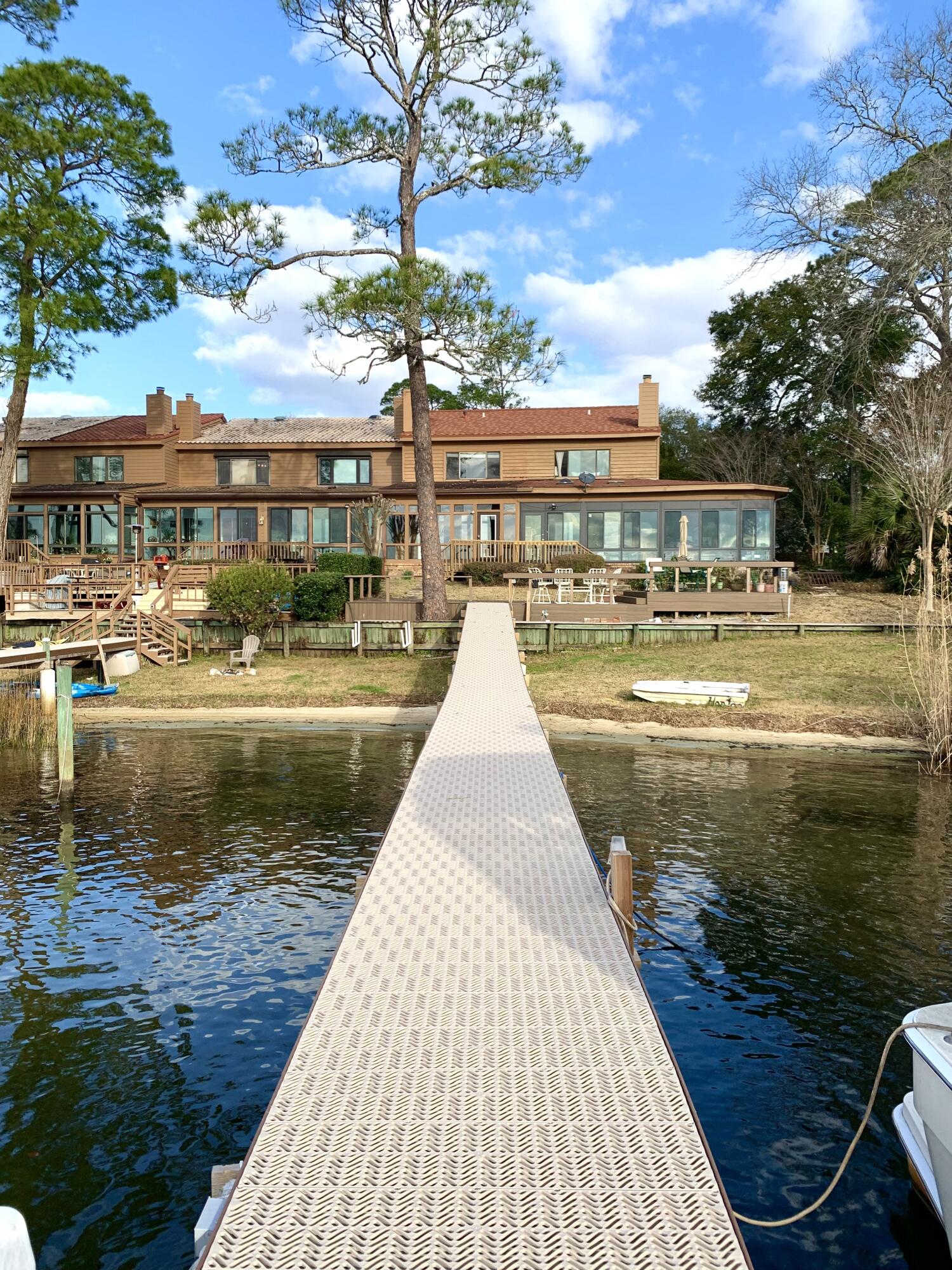 WATER OAKS 4 T/H - Residential Lease