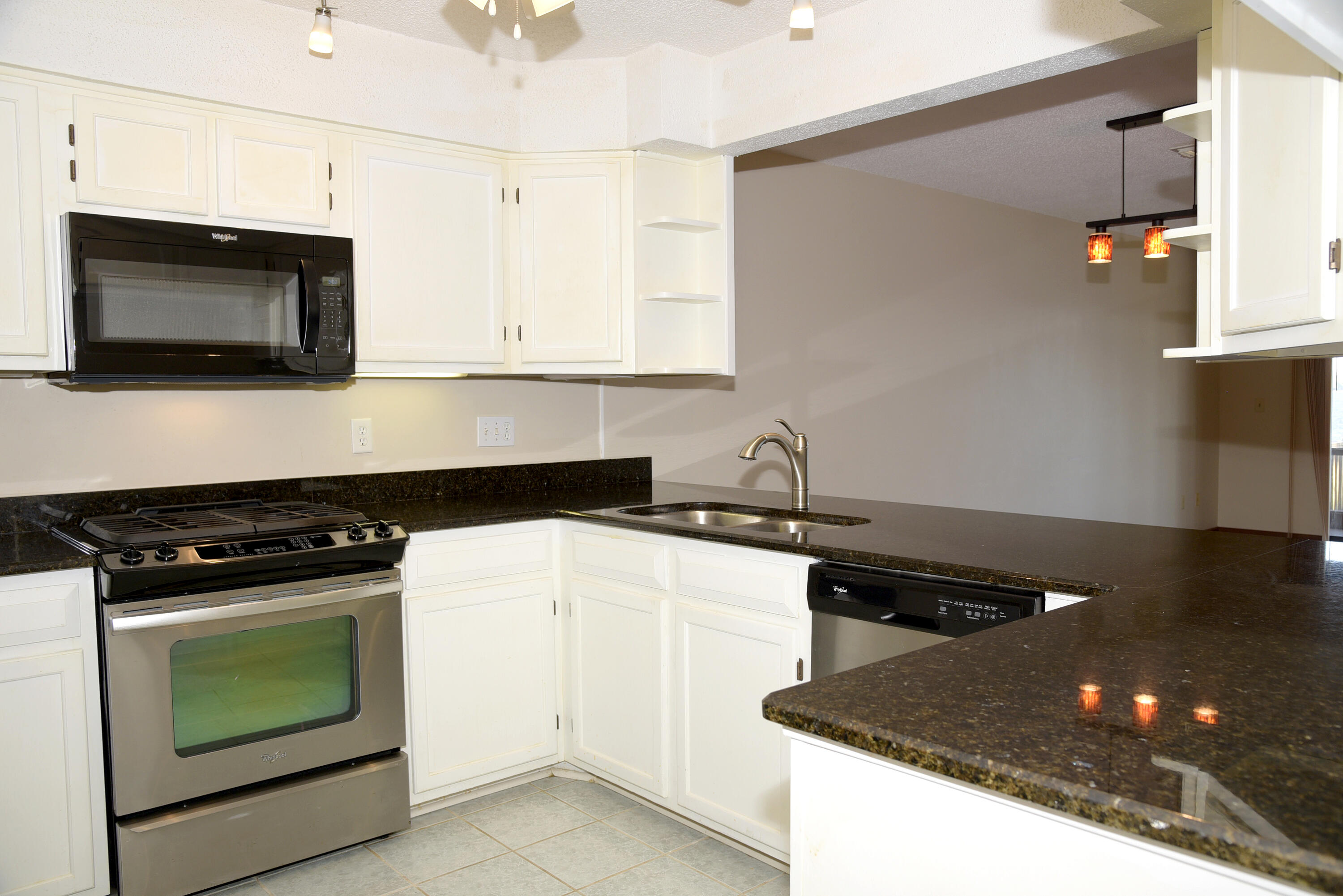 WATER OAKS 4 T/H - Residential Lease