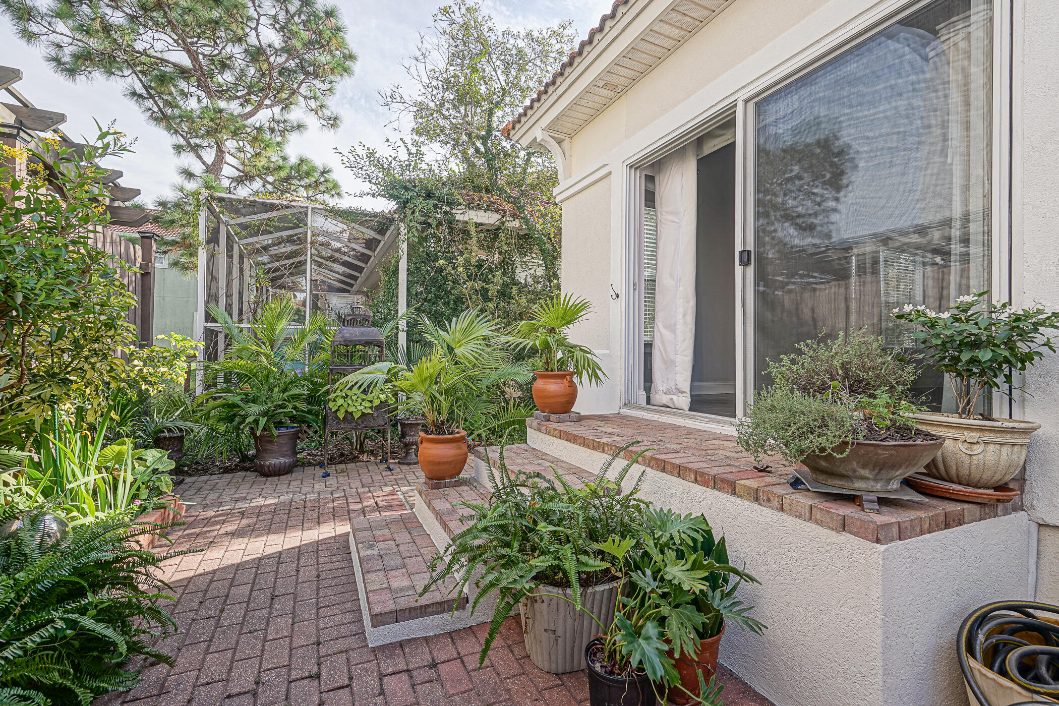 CALUSA BAY S/D - Residential