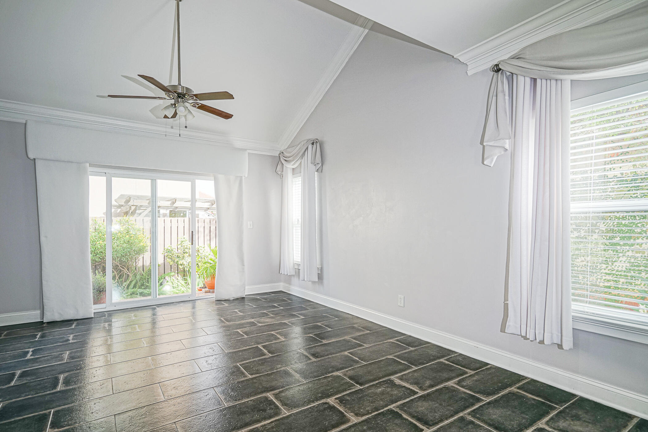 CALUSA BAY S/D - Residential