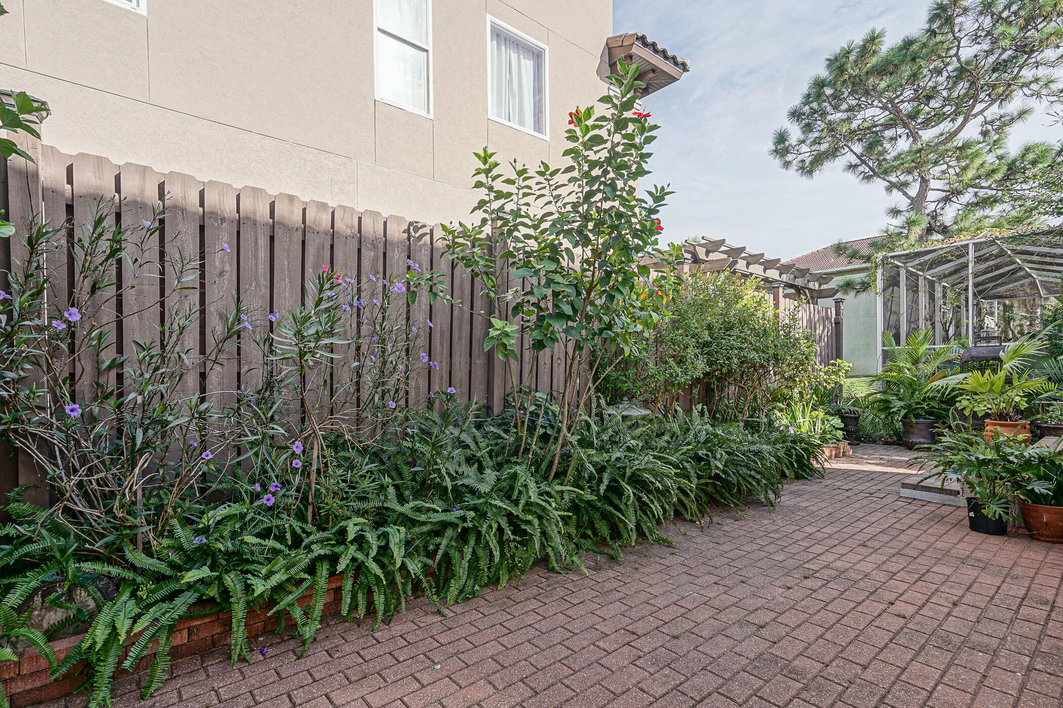 CALUSA BAY S/D - Residential