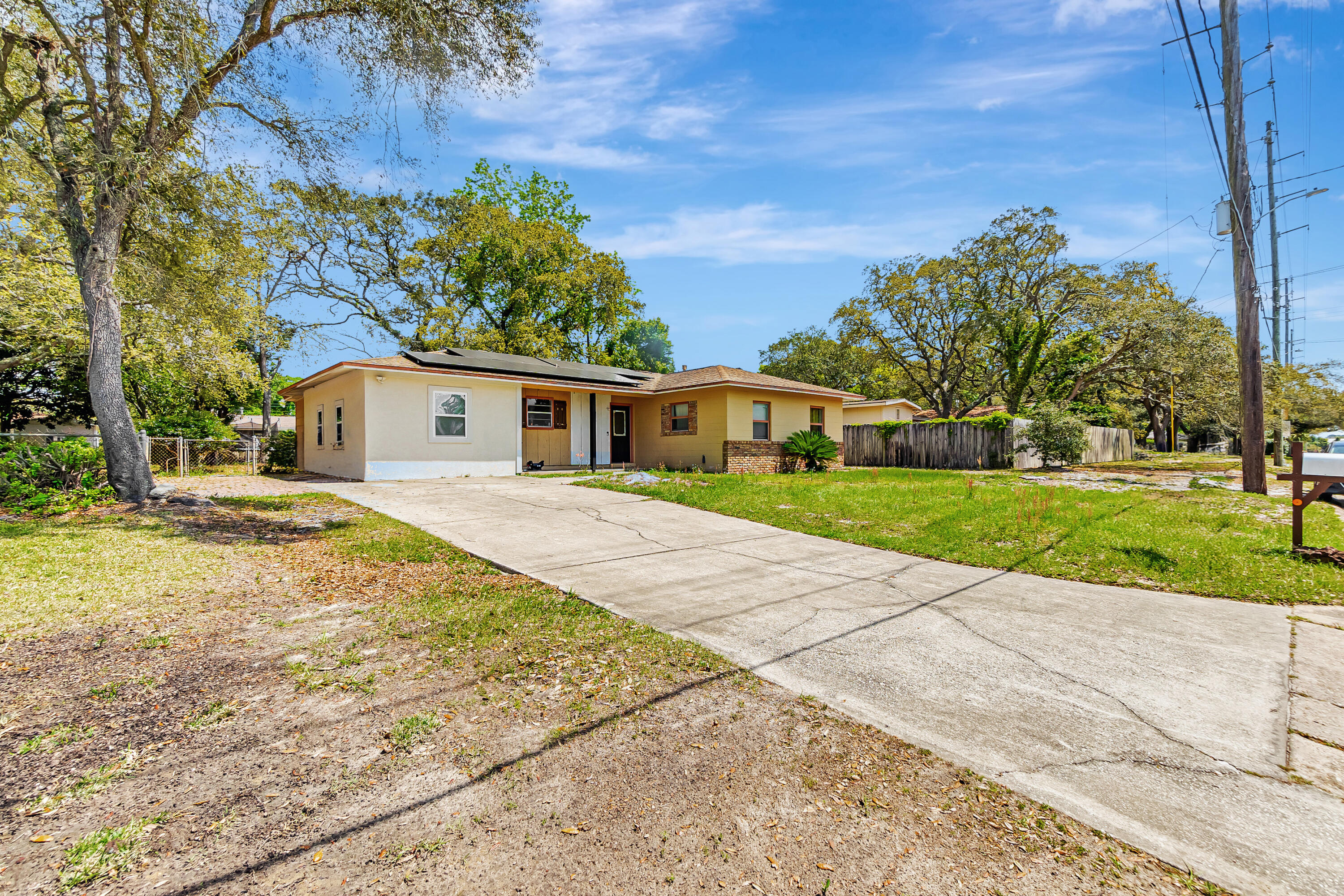 UNBELIEVABLE Opportunity in Ft. Walton Beach! Get ready to snag an incredible deal on this charming 4 Bedroom / 1 Bathroom home, perfectly situated in the heart of Ft. Walton Beach! With its prime location, you'll be just steps away from all the city has to offer. This hidden gem is bursting with potential, just waiting for your personal touch. Envision the possibilities for upgrades and expansions and make this house your dream home! And, as a bonus, the solar panels will be paid in full, so you can enjoy the benefits of renewable energy without the upfront cost! Don't miss out on this amazing opportunity to own a piece of Ft. Walton Beach. Contact us today to schedule a viewing and make this incredible deal yours!'