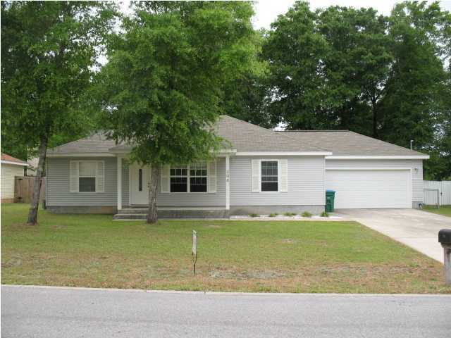 CHECK THIS ONE! GREAT 3/2/2, 1320 SF HOME!! Popular split bedroom design. Inviting covered front porch or back patio will give you two ways to relax. Inside features include cathedral ceilings in living area, trayed ceiling in Master bedroom. Master bath has large walk in closet & garden tub. Kitchen is fully equipped with smooth-top stove, dishwasher, disposal, microwave & newer side-by-side refrigerator! SORRY, NON-SMOKERS & NO PETS ONLY!!*** MAKE YOUR APPT. TODAY !! 24 HR NOTICE--- AVAILABLE 6/10/16!!