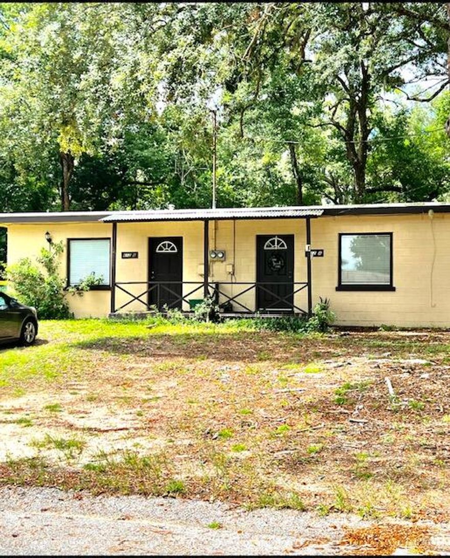 Updated 1 bedroom unit on quiet street. Remodeled in 2018 with new Kitchen cabinets, bathroom vanity, light fixtures, blinds, window A/C HEAT units in living room and bedroom, and gas heater assist by kitchen! Washer and dryer hookups. NON-SMOKING UNIT. NO PETS