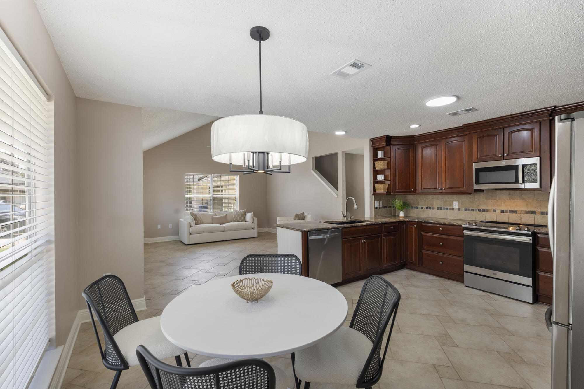 BAYSIDE PH 1 - Residential