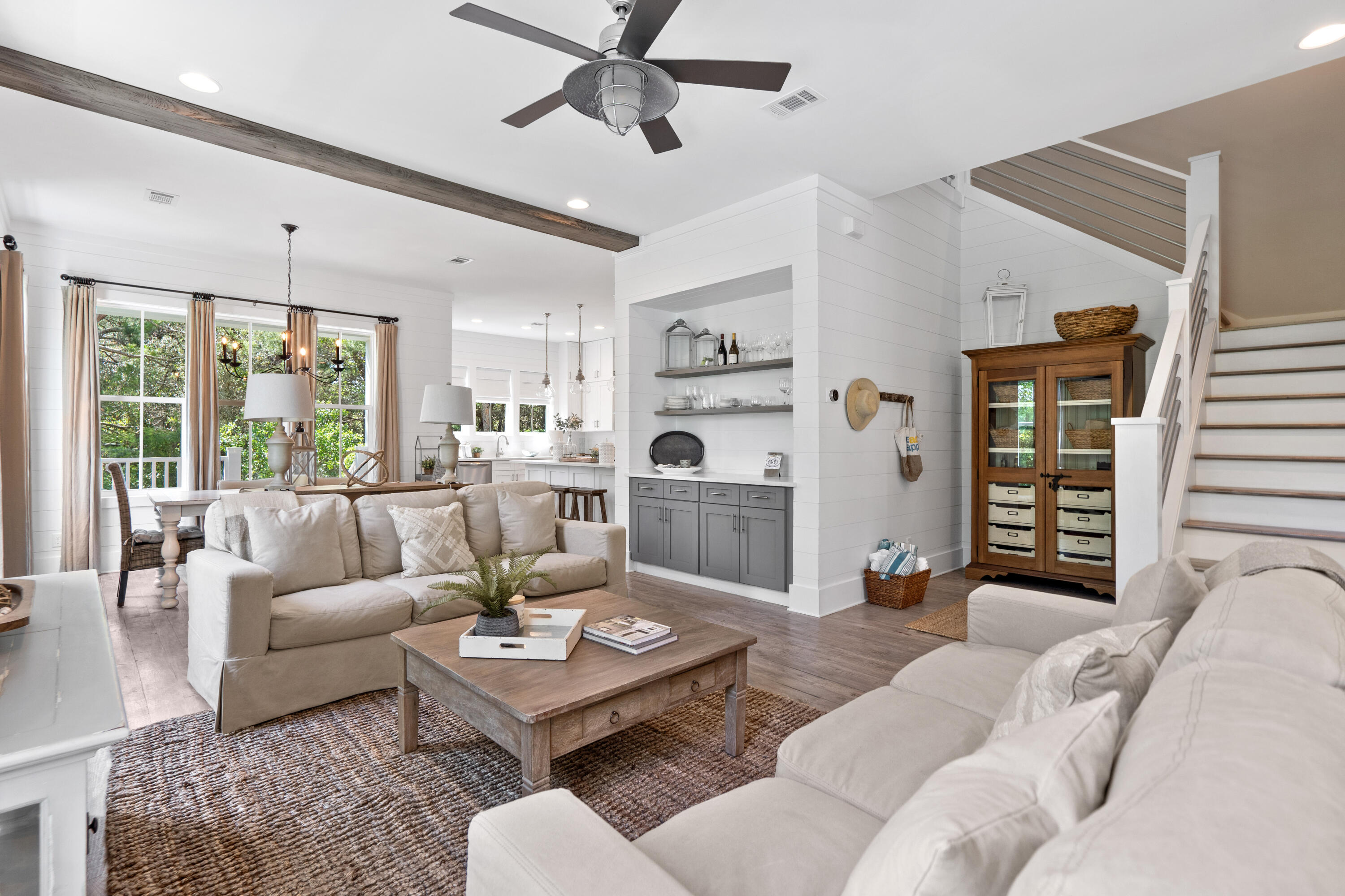 POMPANO PLACE - Residential